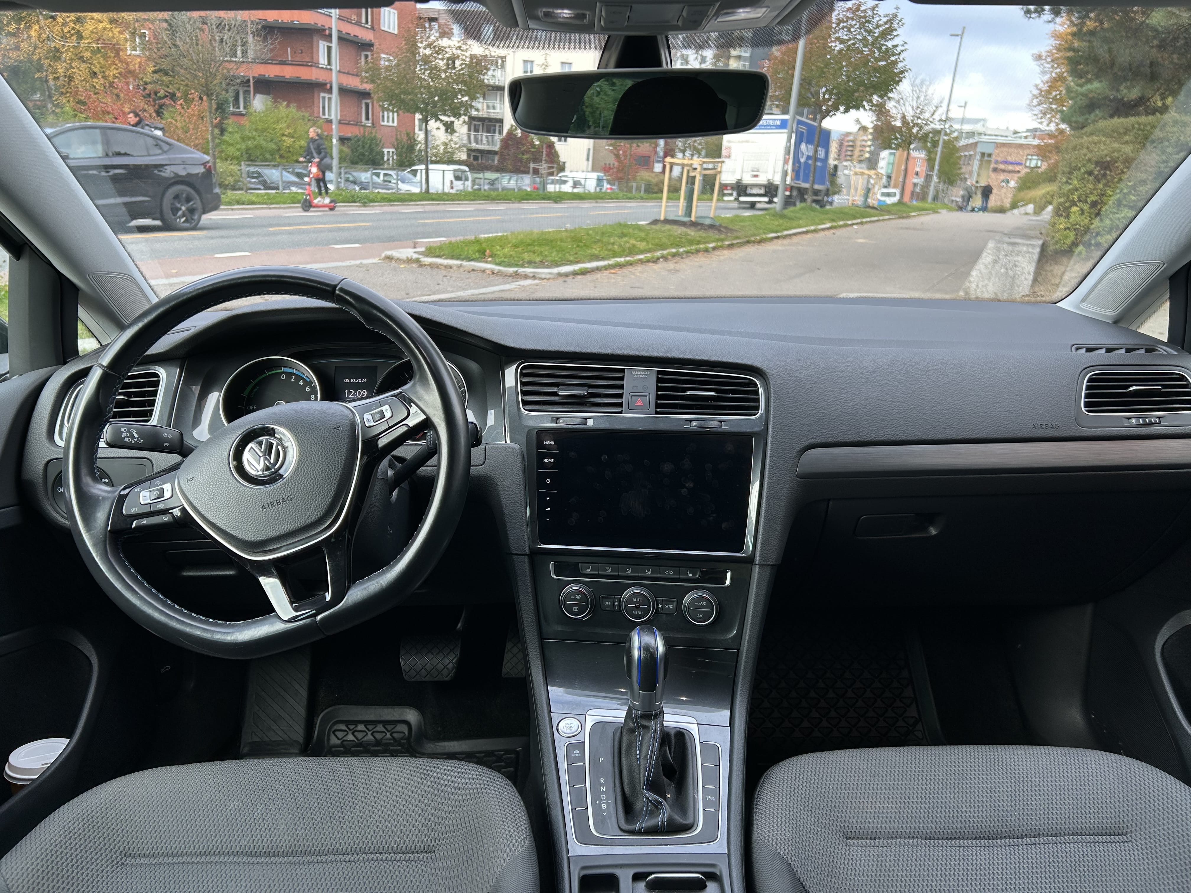 Volkswagen e-Golf med Cruisekontroll