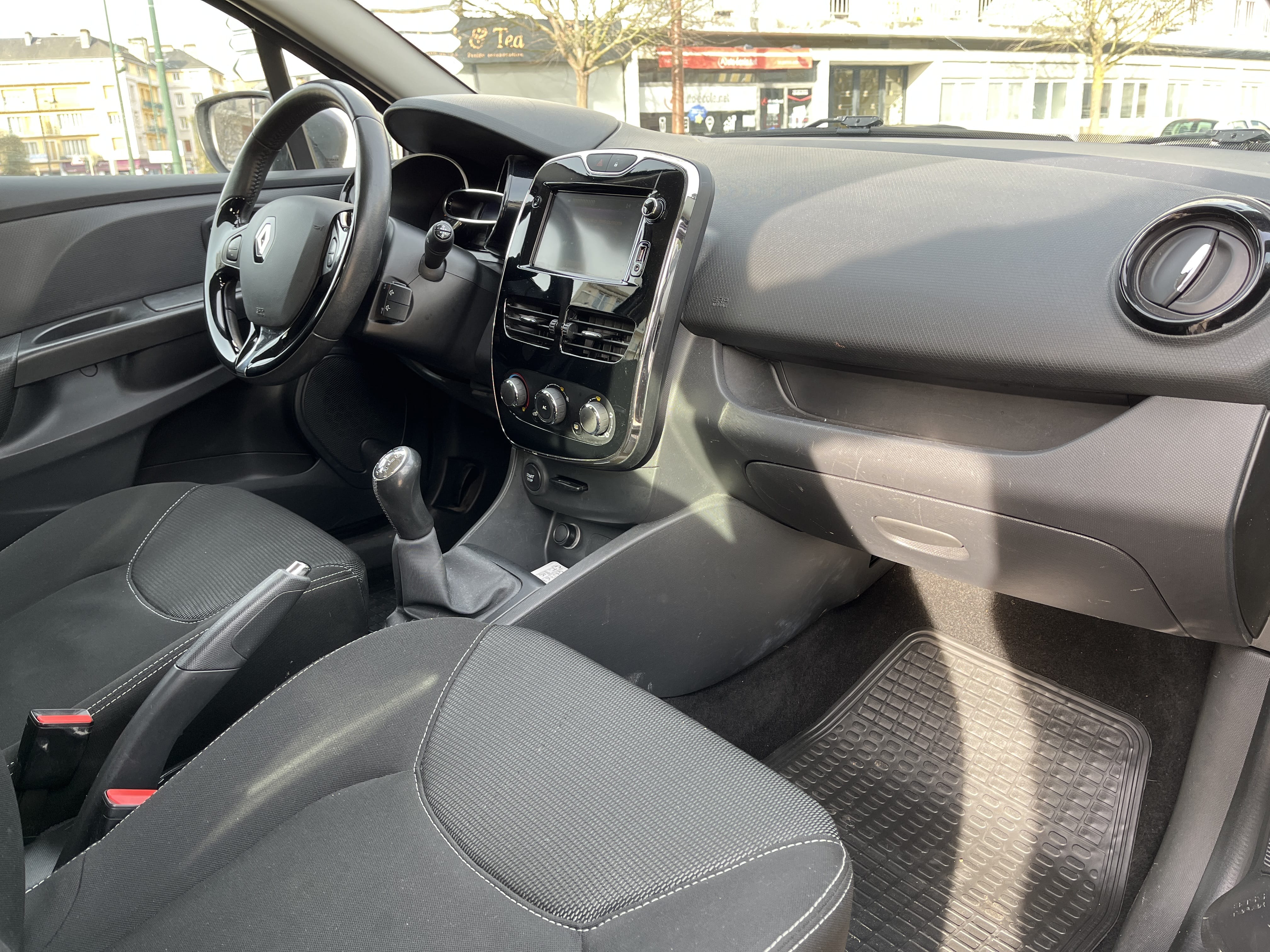 Renault Clio 1,5 DCI 90 CV Business avec GPS