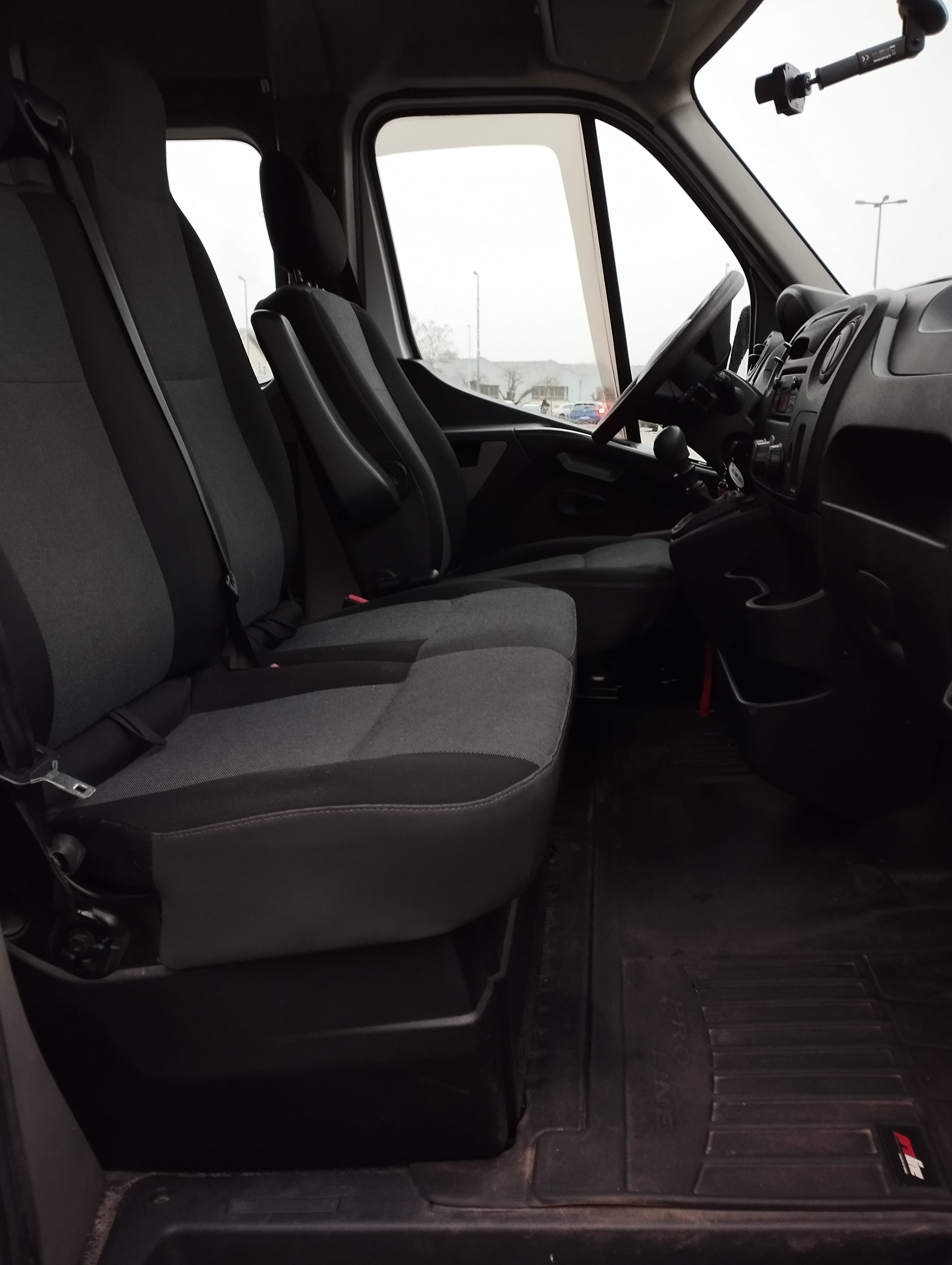 Renault Master avec Attelage