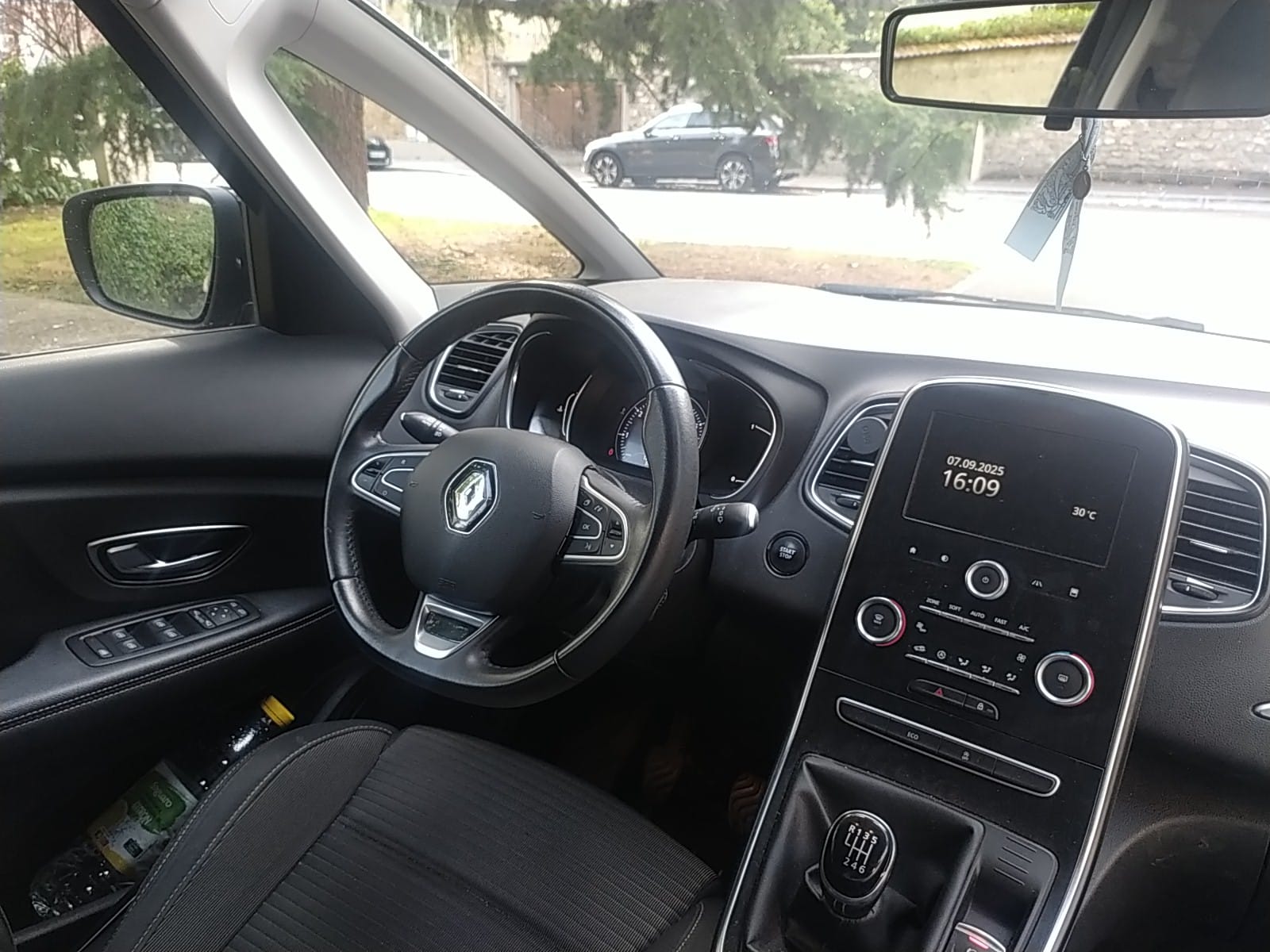 Renault Grand Scenic avec GPS