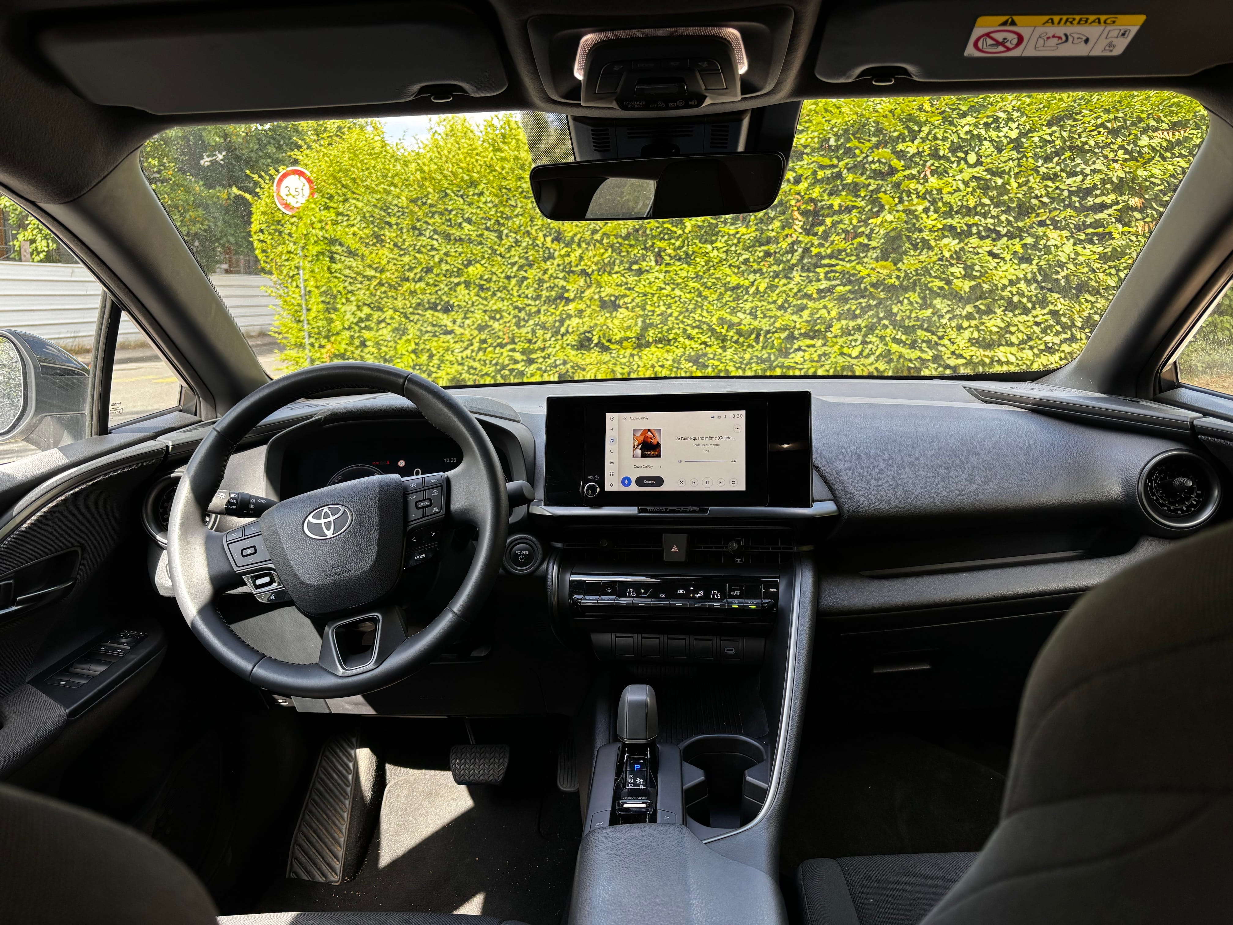 Toyota C-HR Hybrid avec GPS