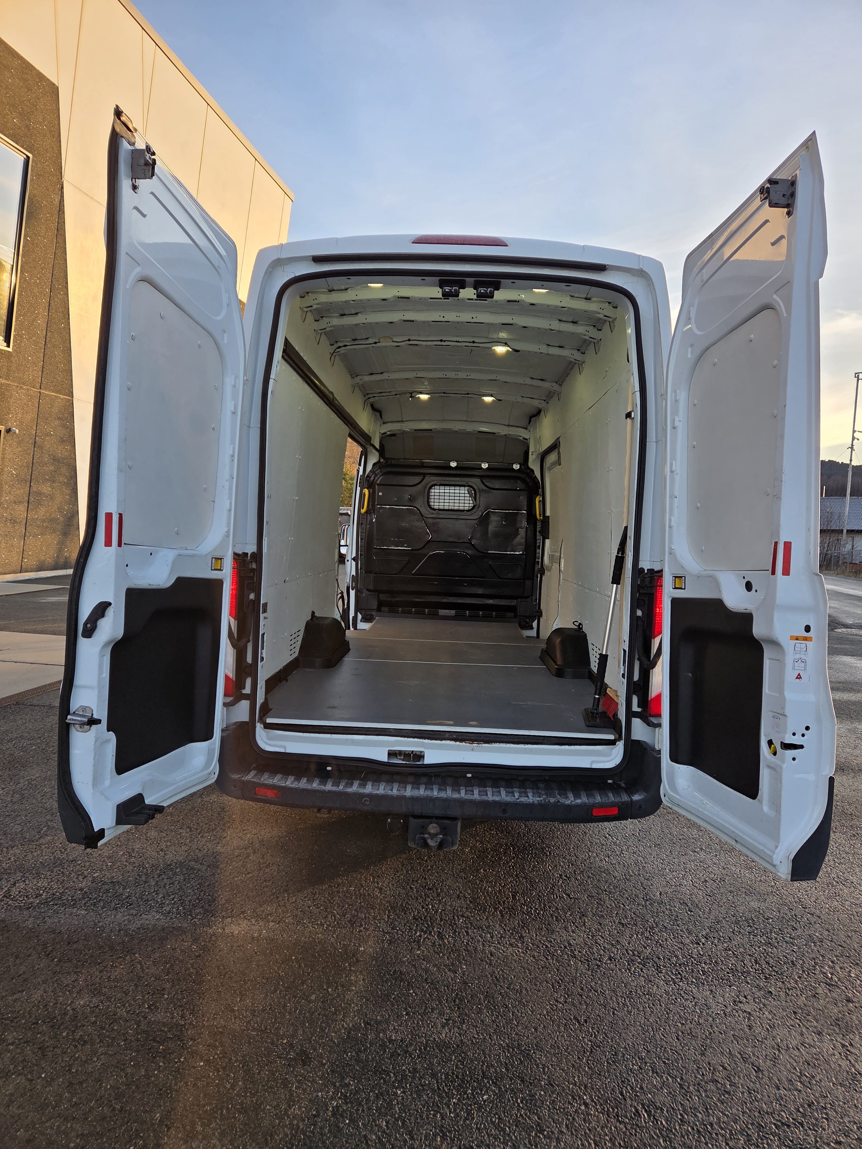 Ford Transit Varebil med GPS