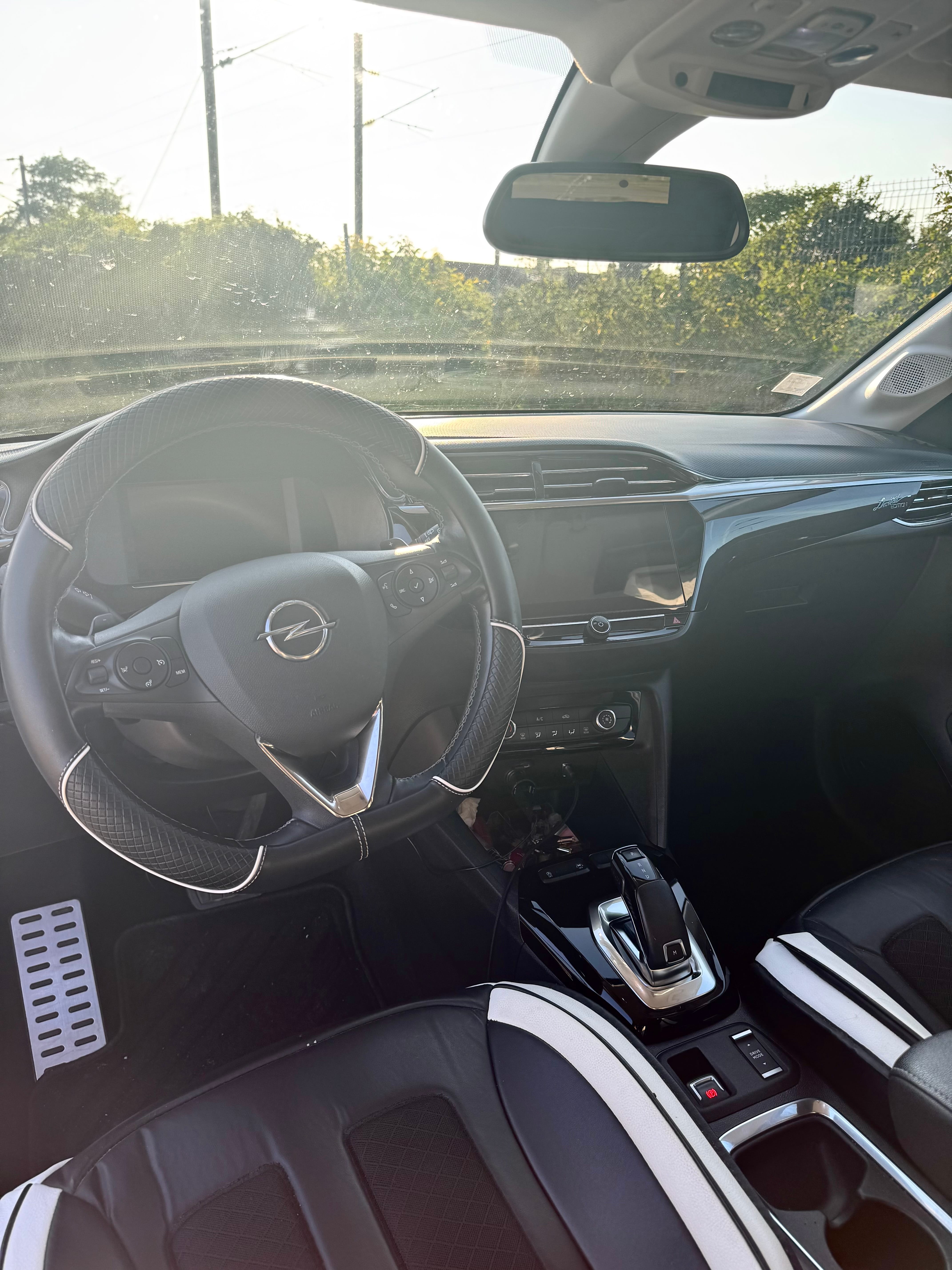 Opel Corsa avec Régulateur de vitesse
