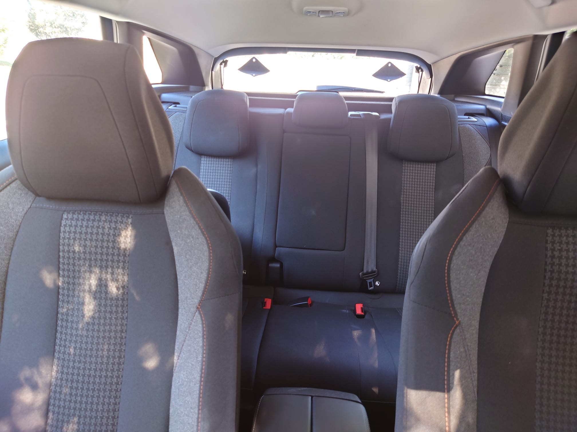 Peugeot 3008 con Silla infantil
