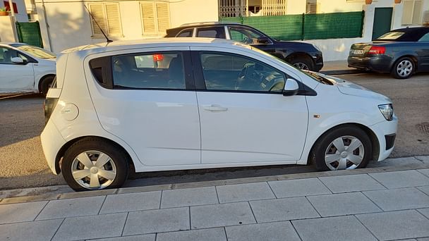 Chevrolet Aveo 1.4 , servicio aeropuerto gratis