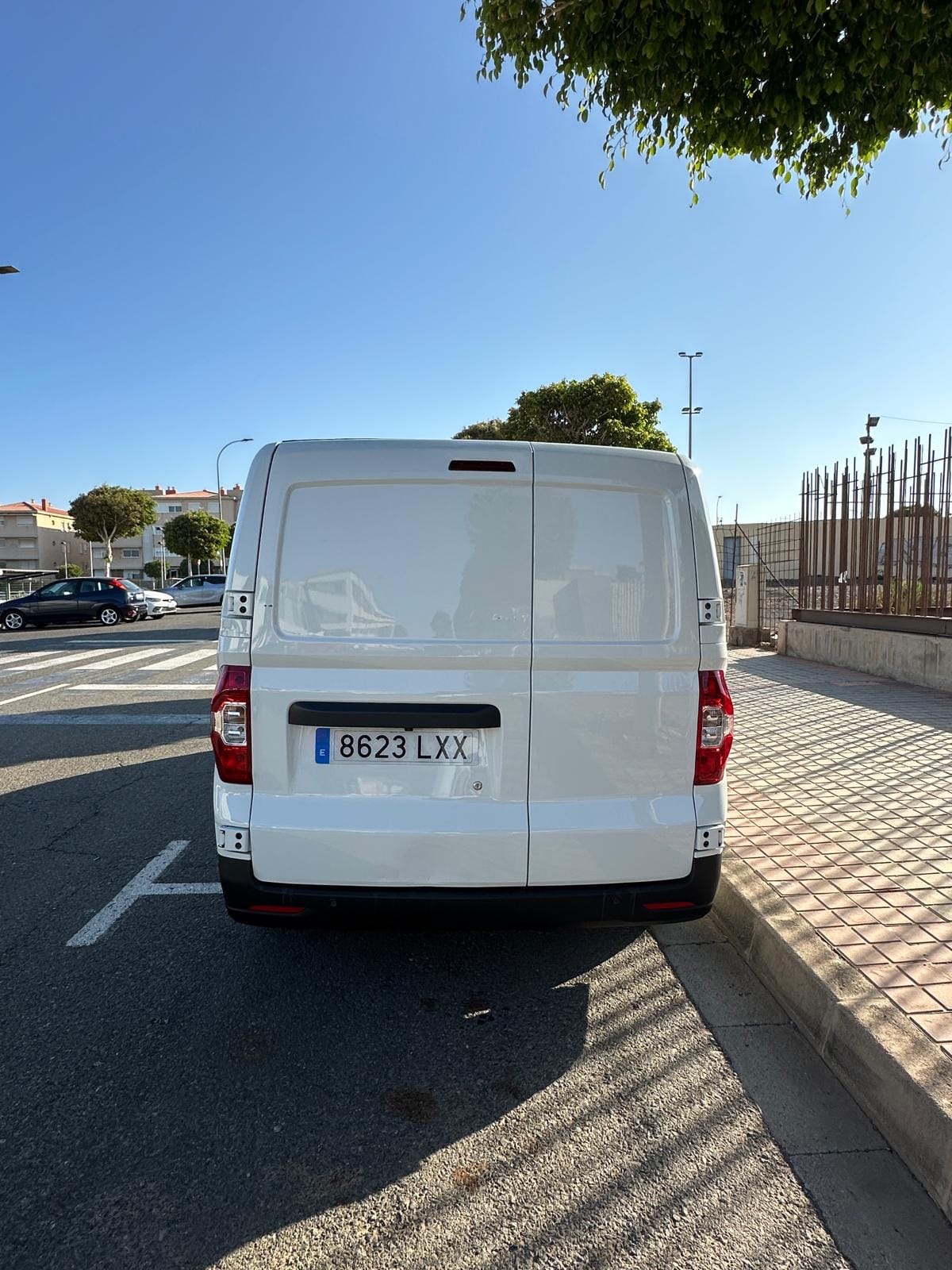 Maxus eDeliver 3 con GPS