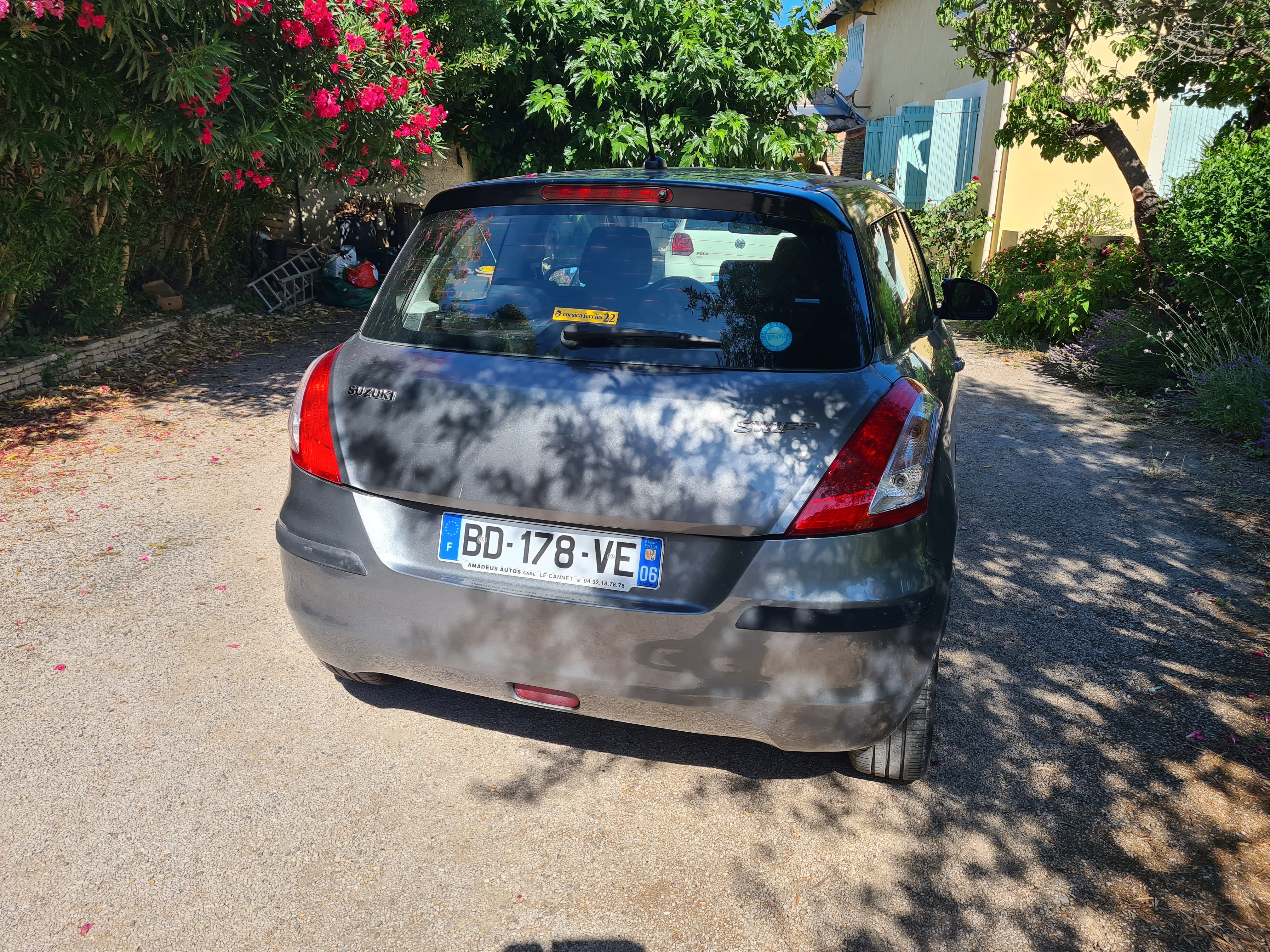 Suzuki Swift 1.2 l  3 portes climatisation,