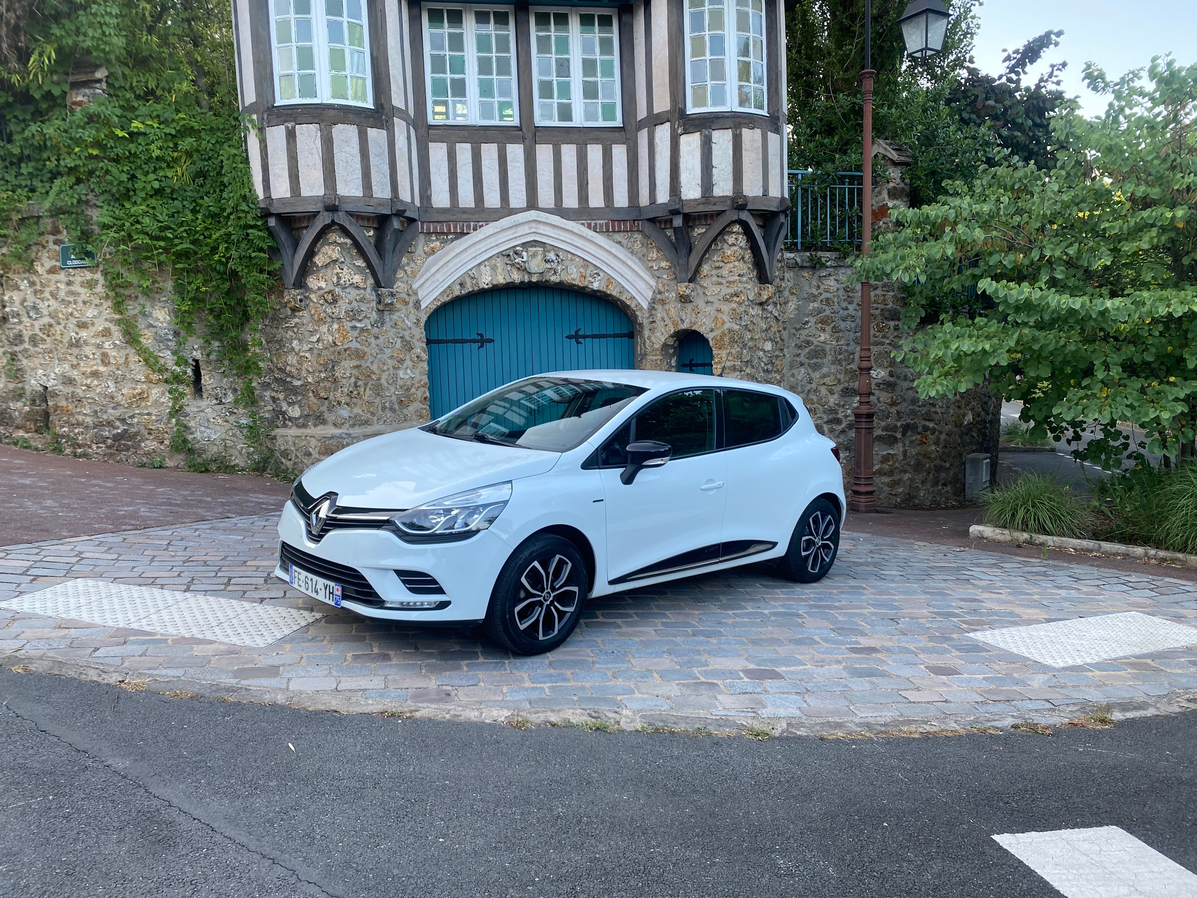 Renault Clio Pont de sevré / Billancourt Métro 9 / Bluetooth, 2019, Essence 95
