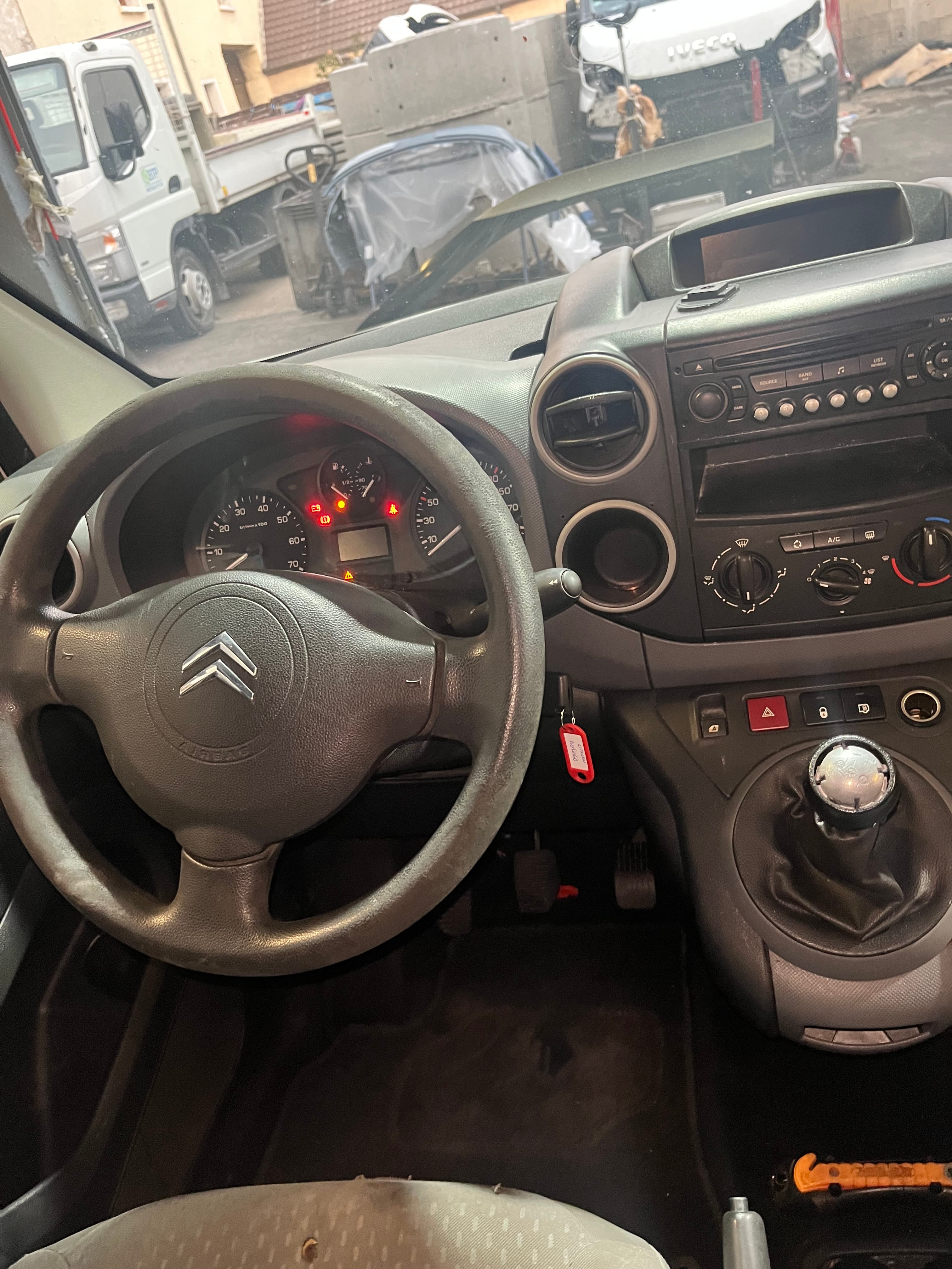 Citroen Berlingo avec Autoradio