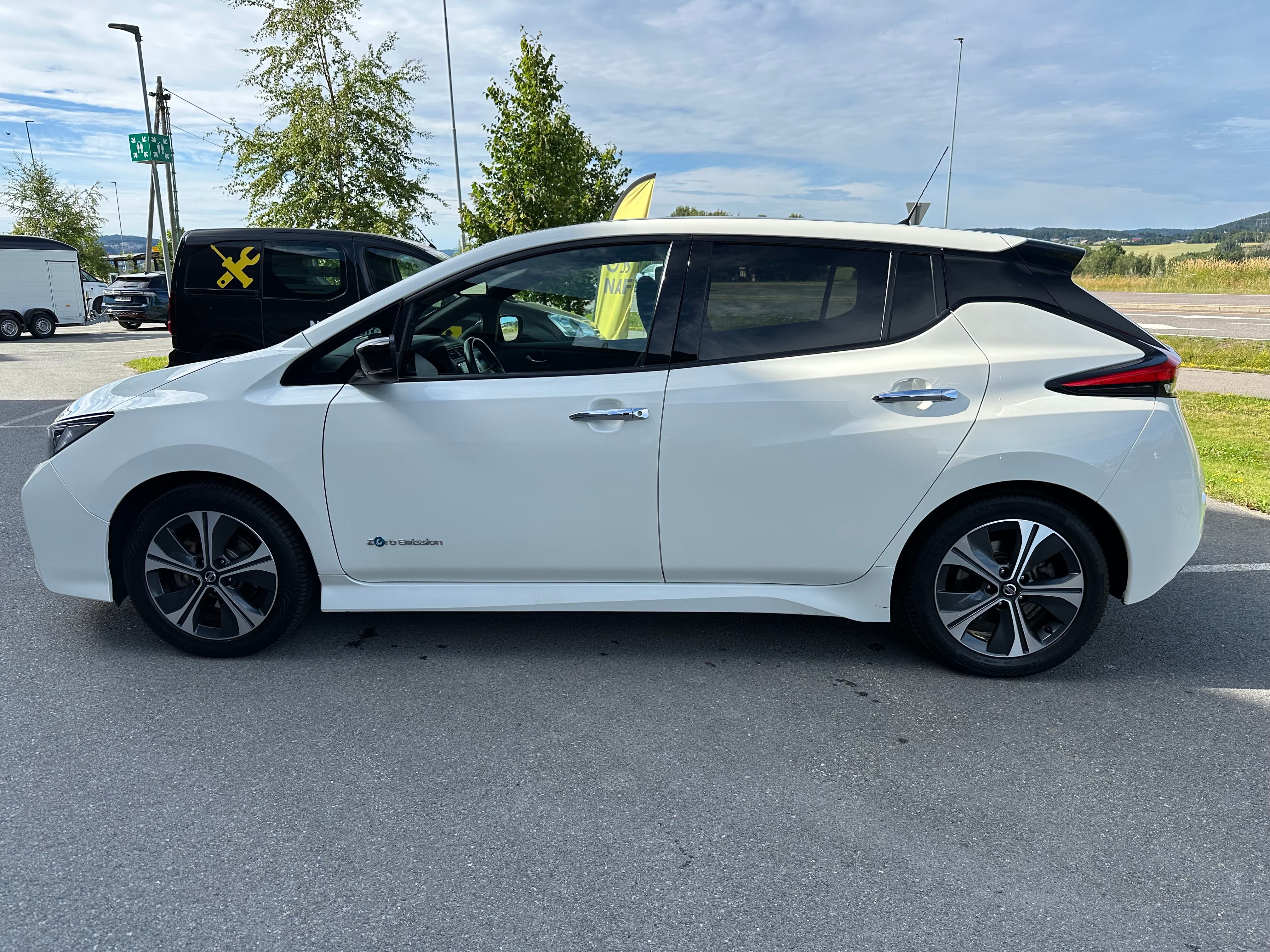 Nissan Leaf Tekna 40kWh med Aircondition