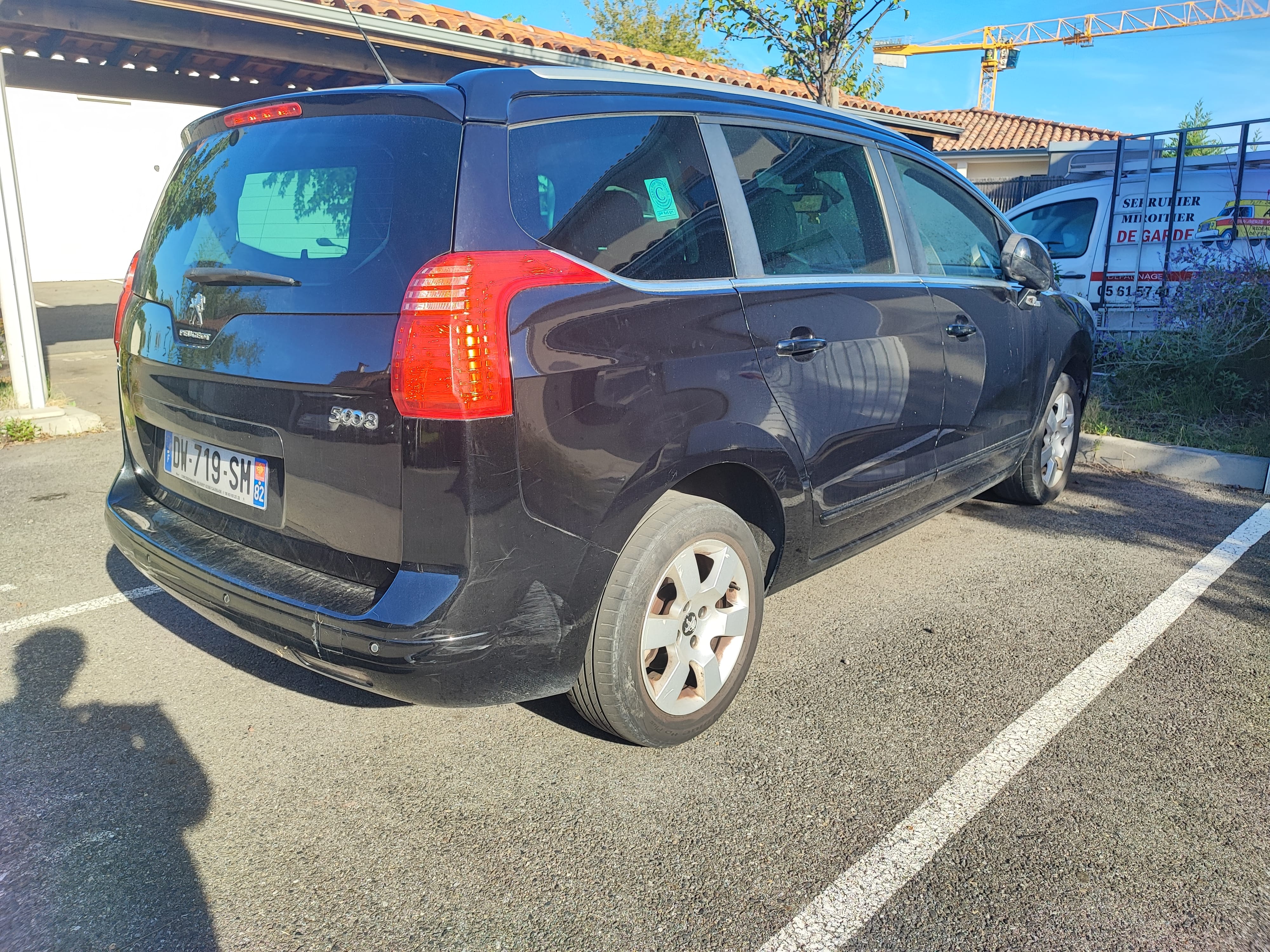 Peugeot 5008 avec GPS
