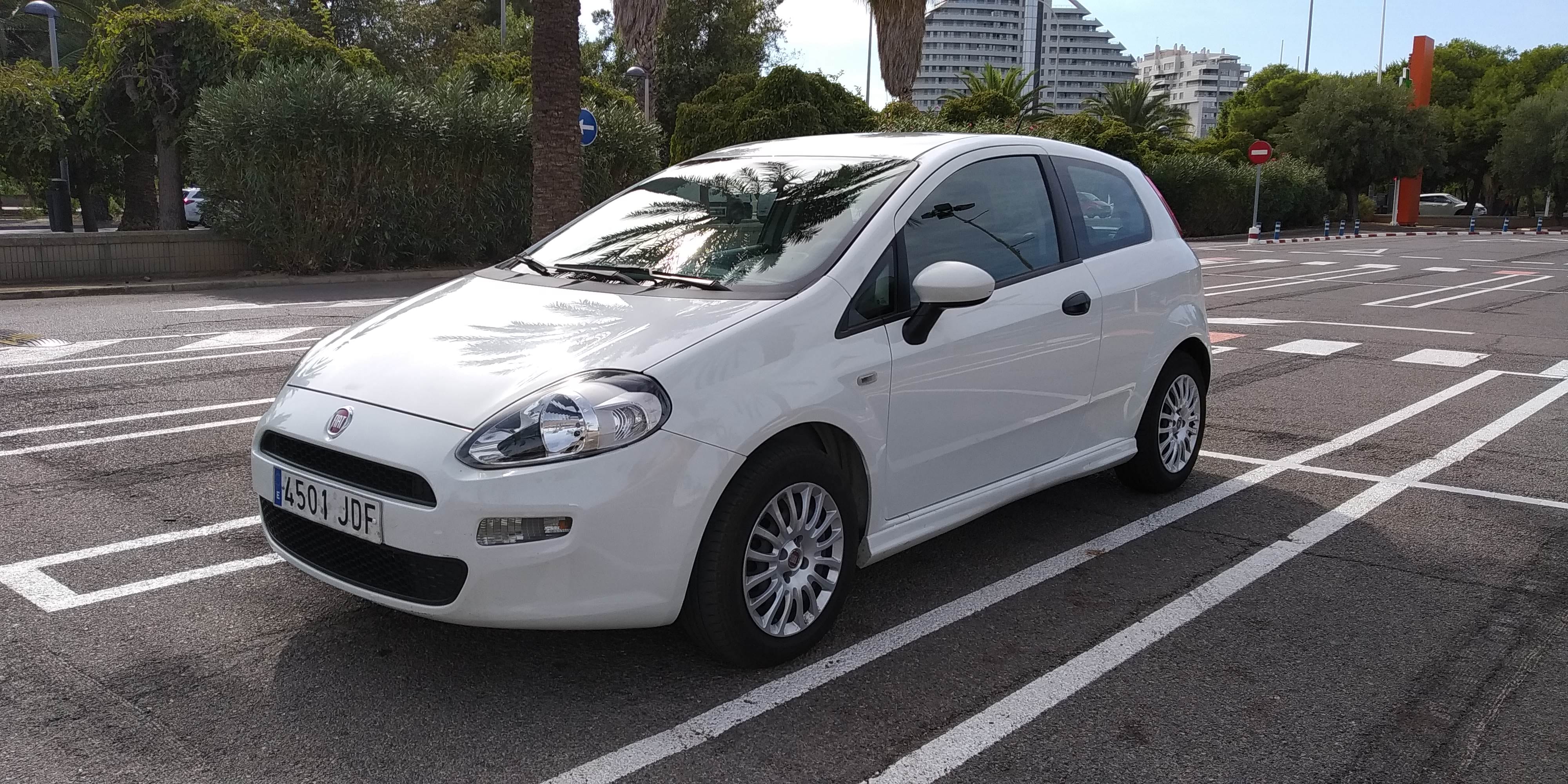 Fiat Punto 1.2 c.c.  8v  69 cv, 2015, Gasolina 95
