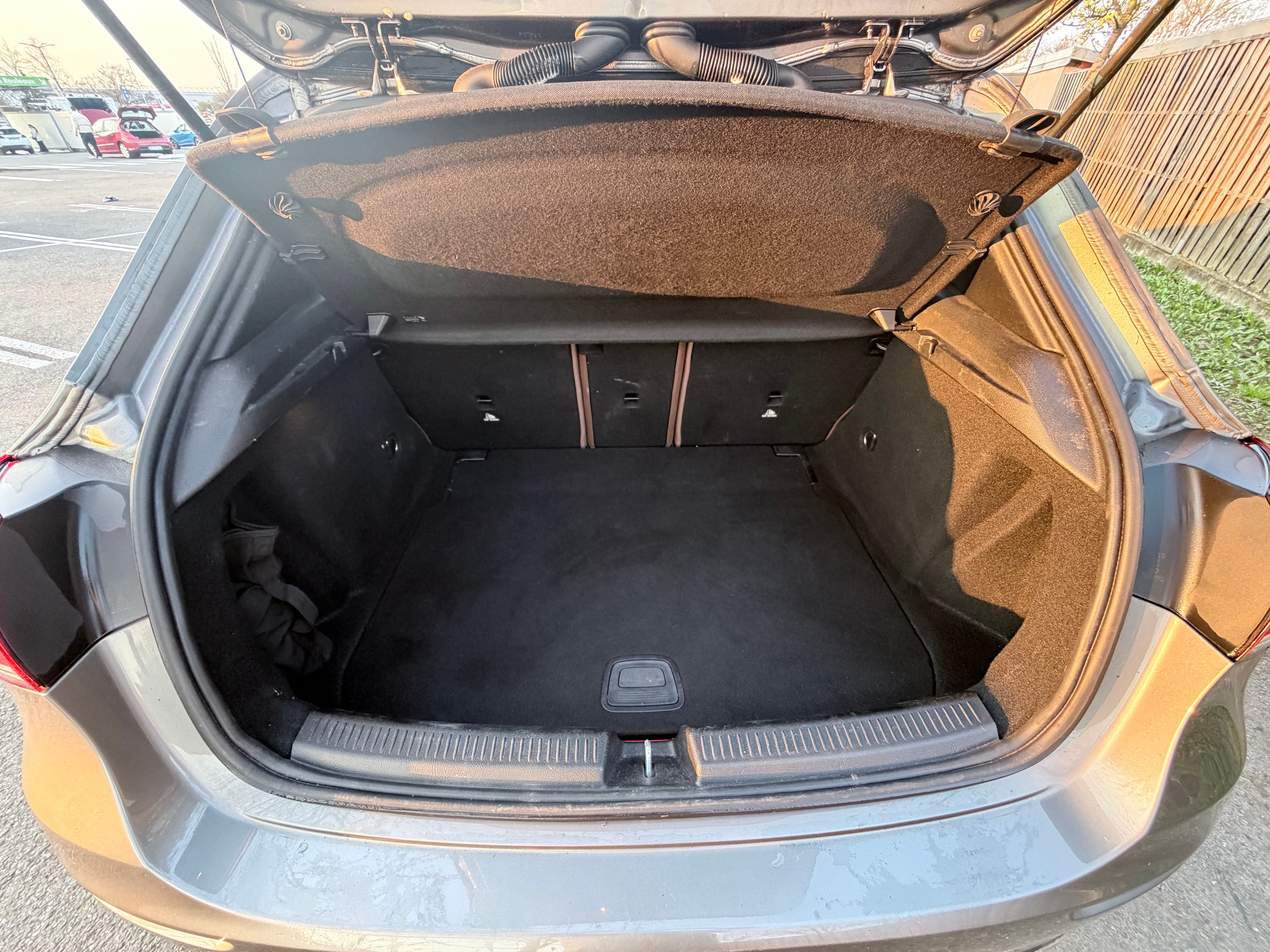 Mercedes-Benz Classe A 180 avec Apple CarPlay