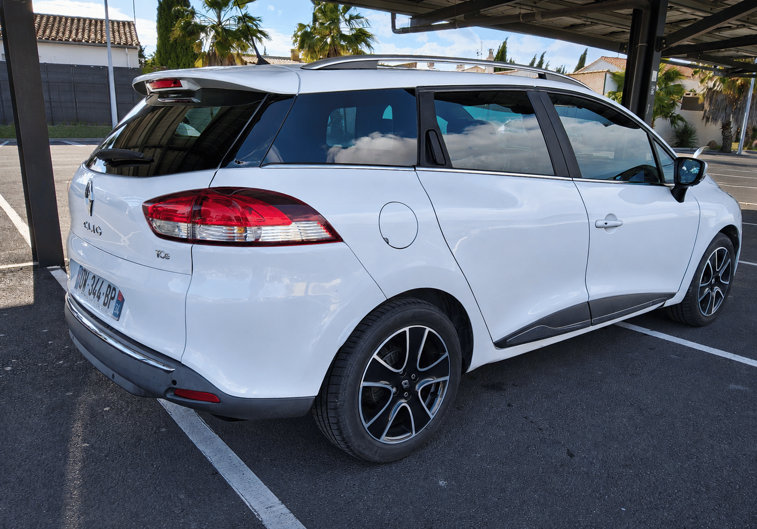 Renault Clio Estate Climatisation / Bluetooth / GPS  / Régulateur de vitesse , radar de recul avec GPS
