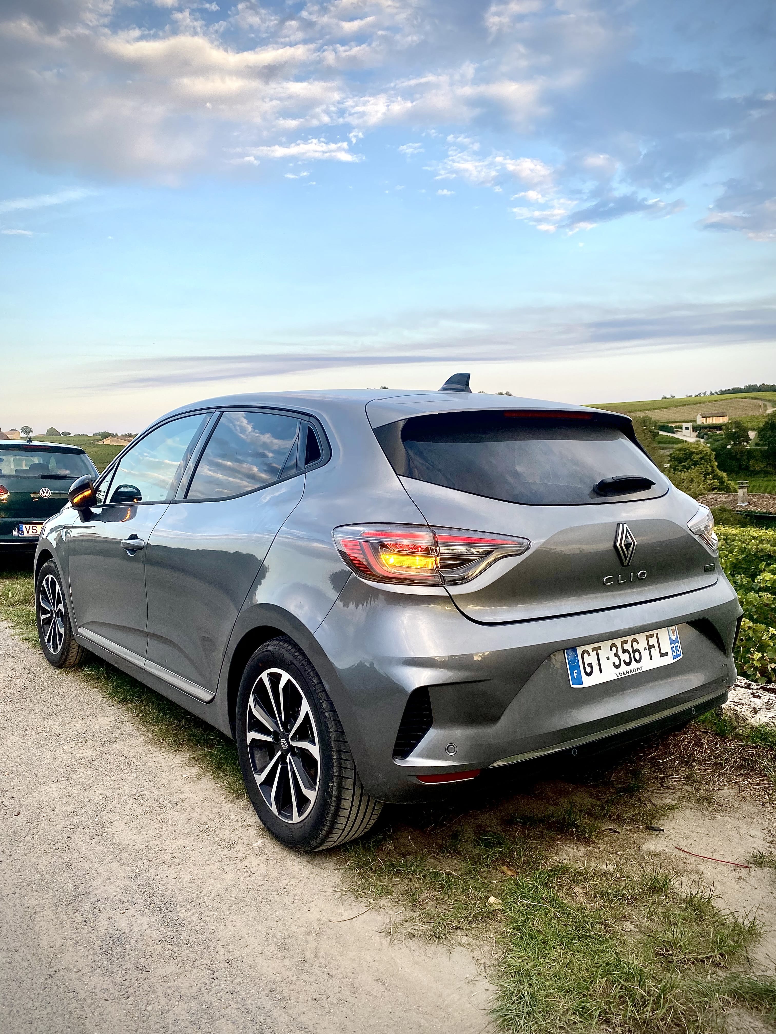 Renault Clio E-tech avec Apple CarPlay