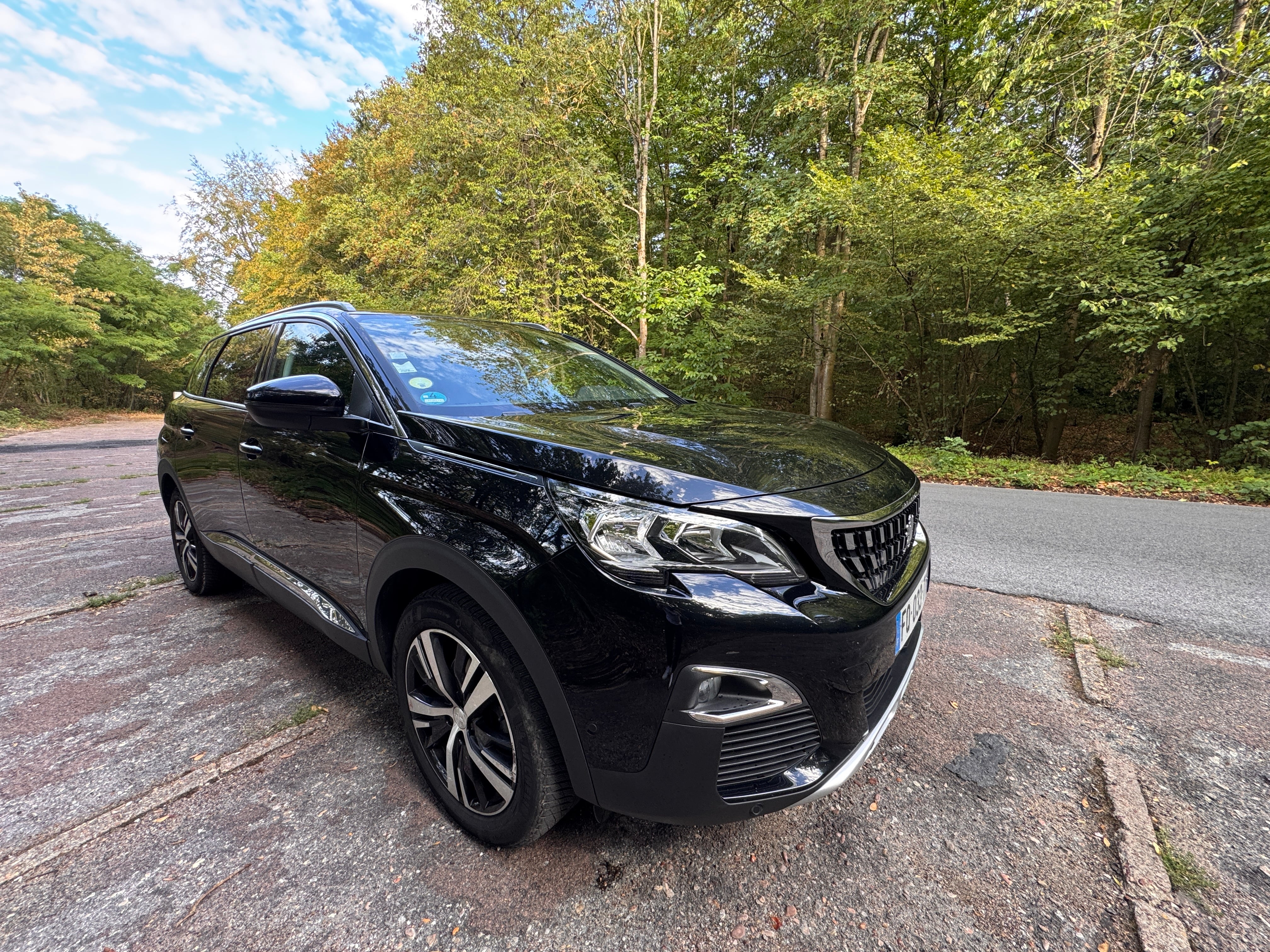 Peugeot 5008 1.5 avec Apple CarPlay