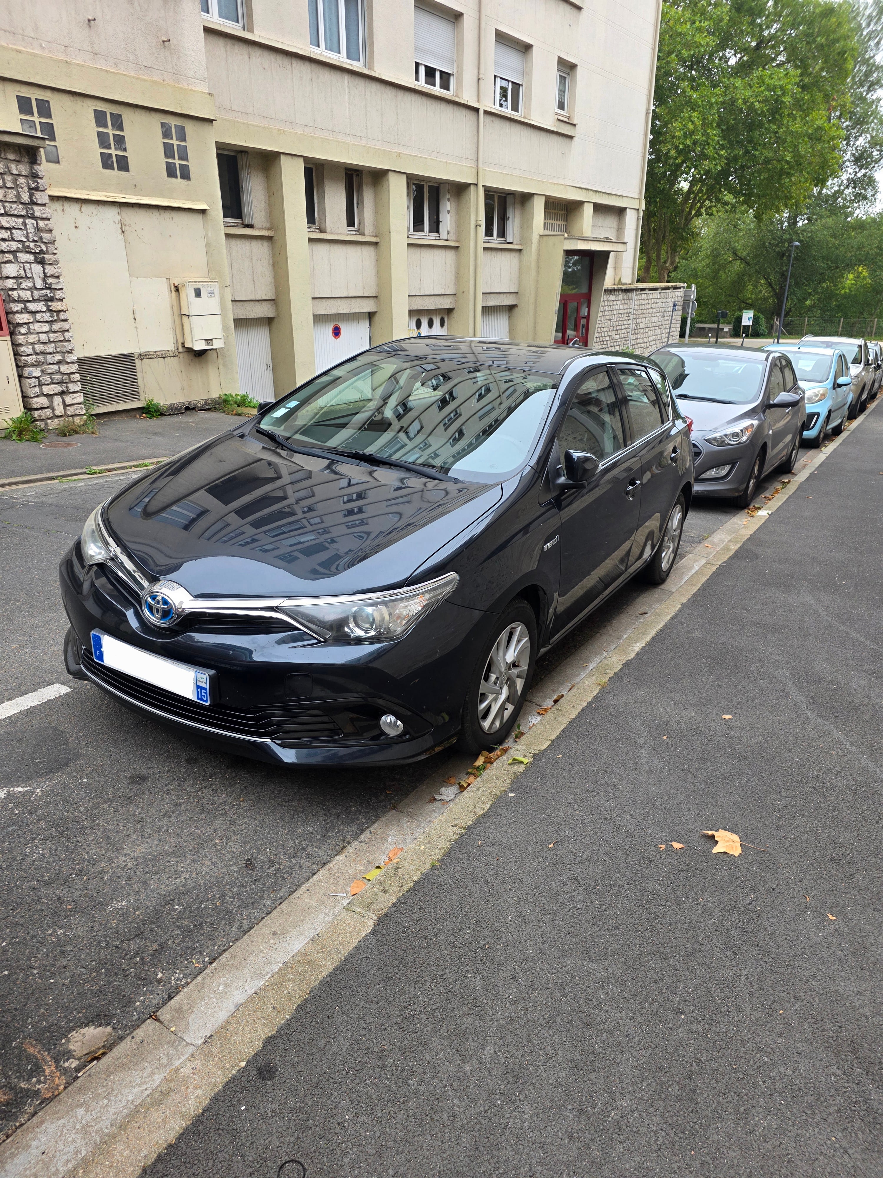 Toyota Auris Hybride, 2016, Essence 98, automatique