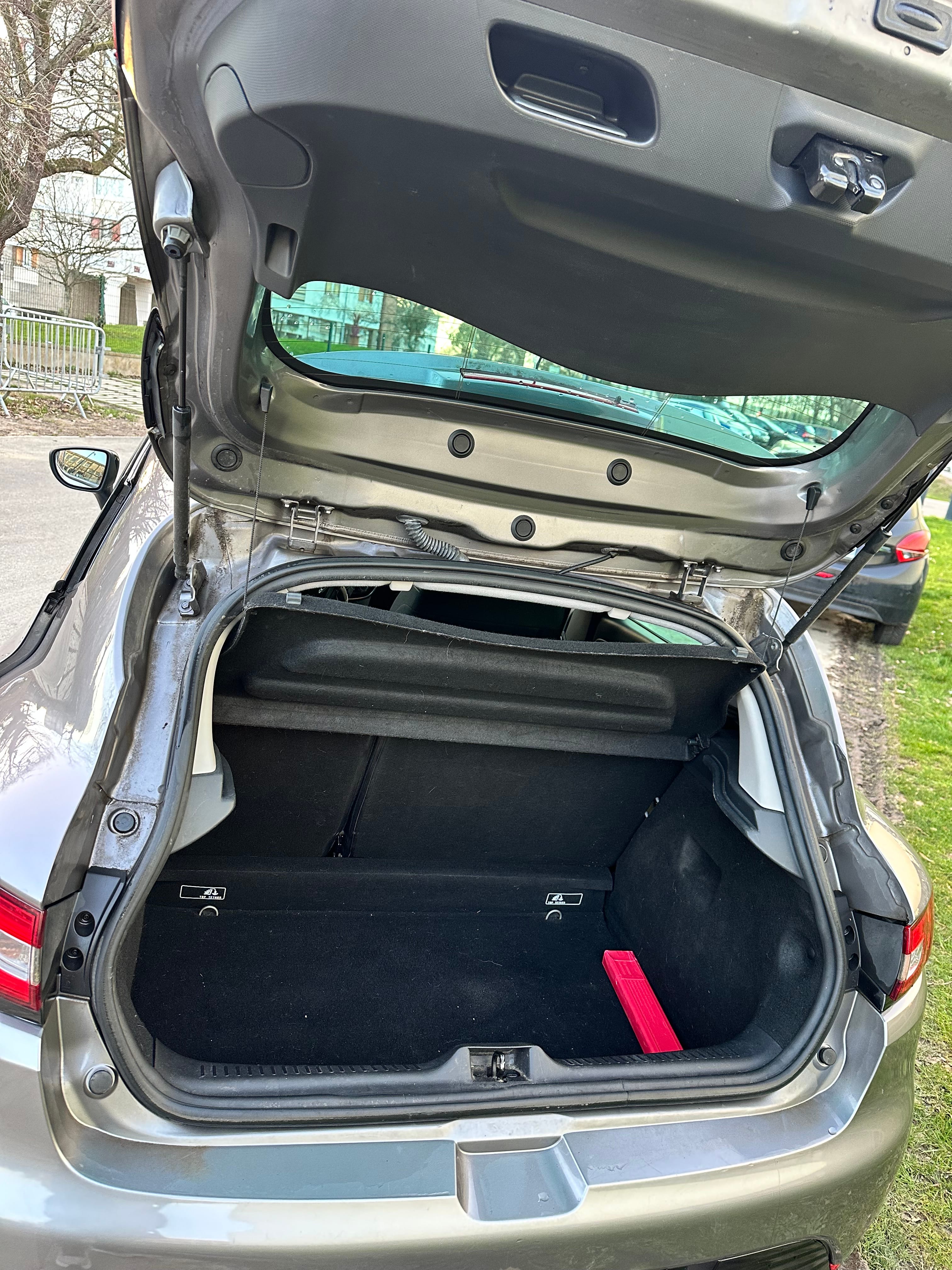 Renault Clio IV LIMITED 90CV ÉCO avec Audio Bluetooth