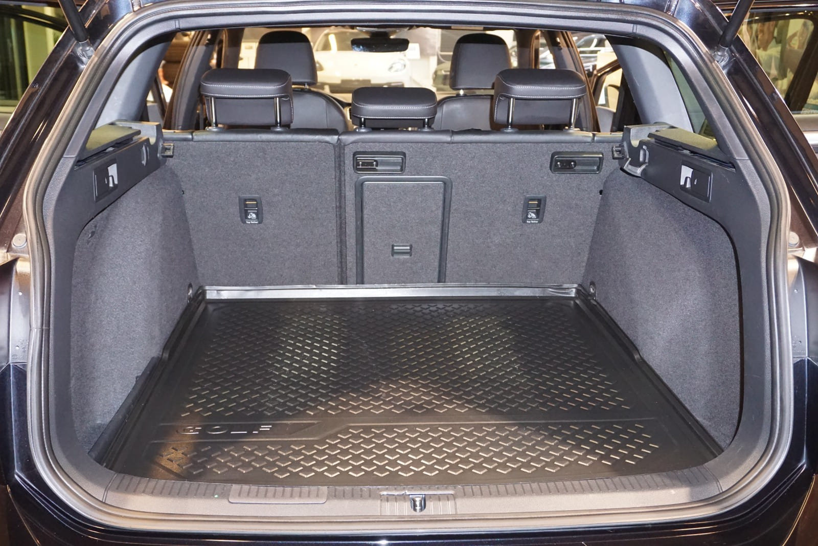 Volkswagen Golf SW Alltrack med Apple CarPlay