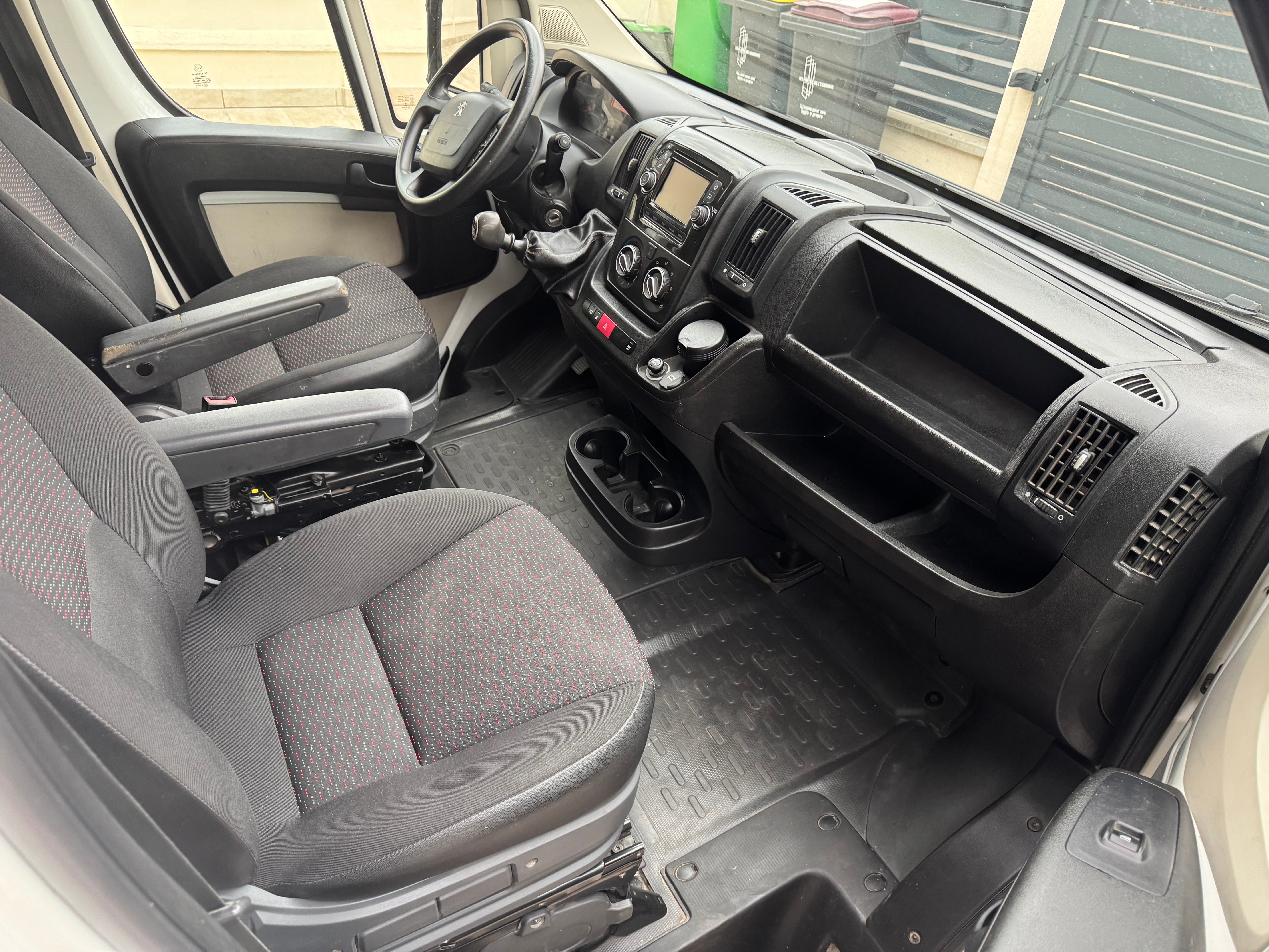 Peugeot Boxer avec Audio Bluetooth