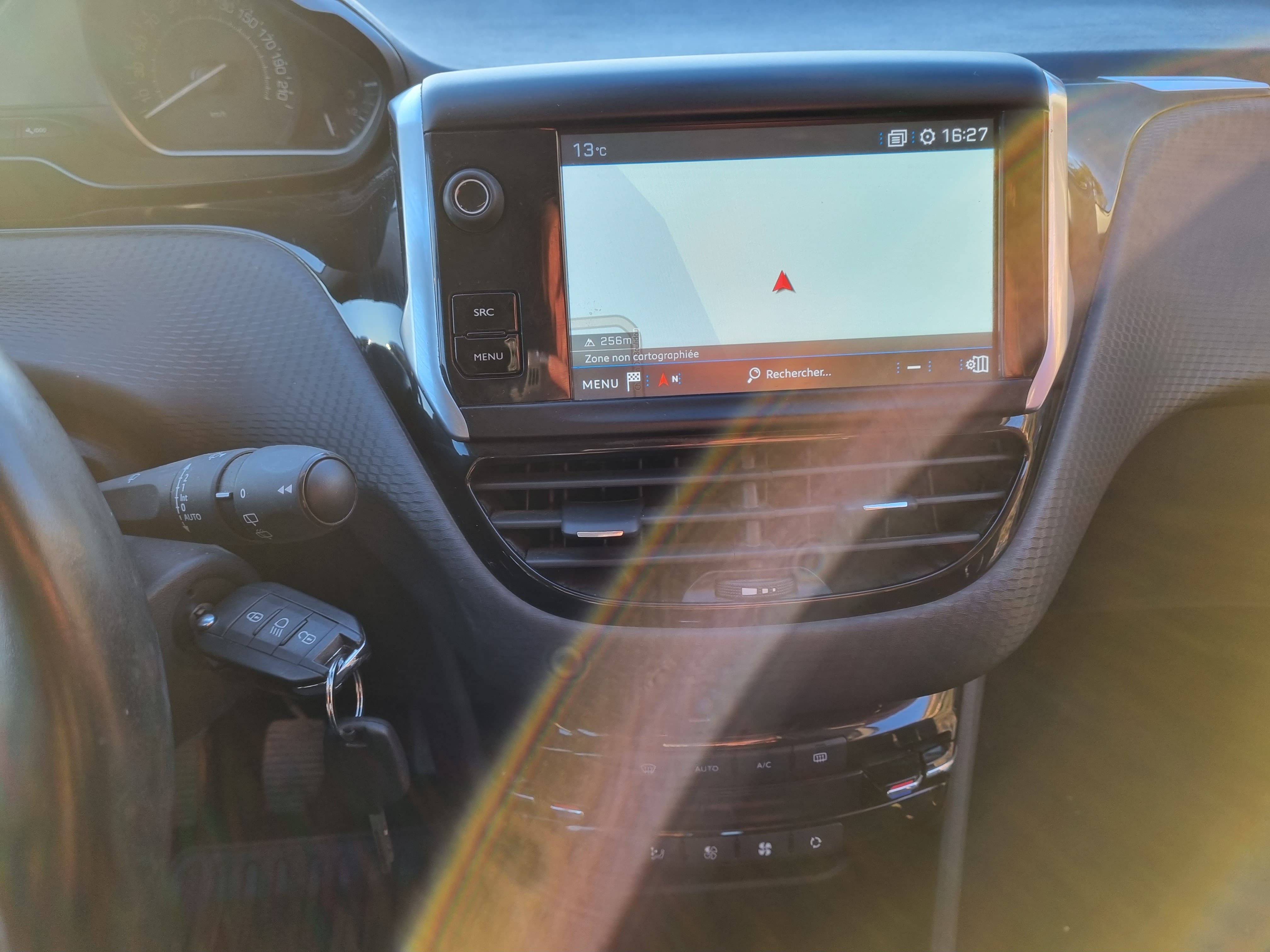 Peugeot 208 avec Android Auto