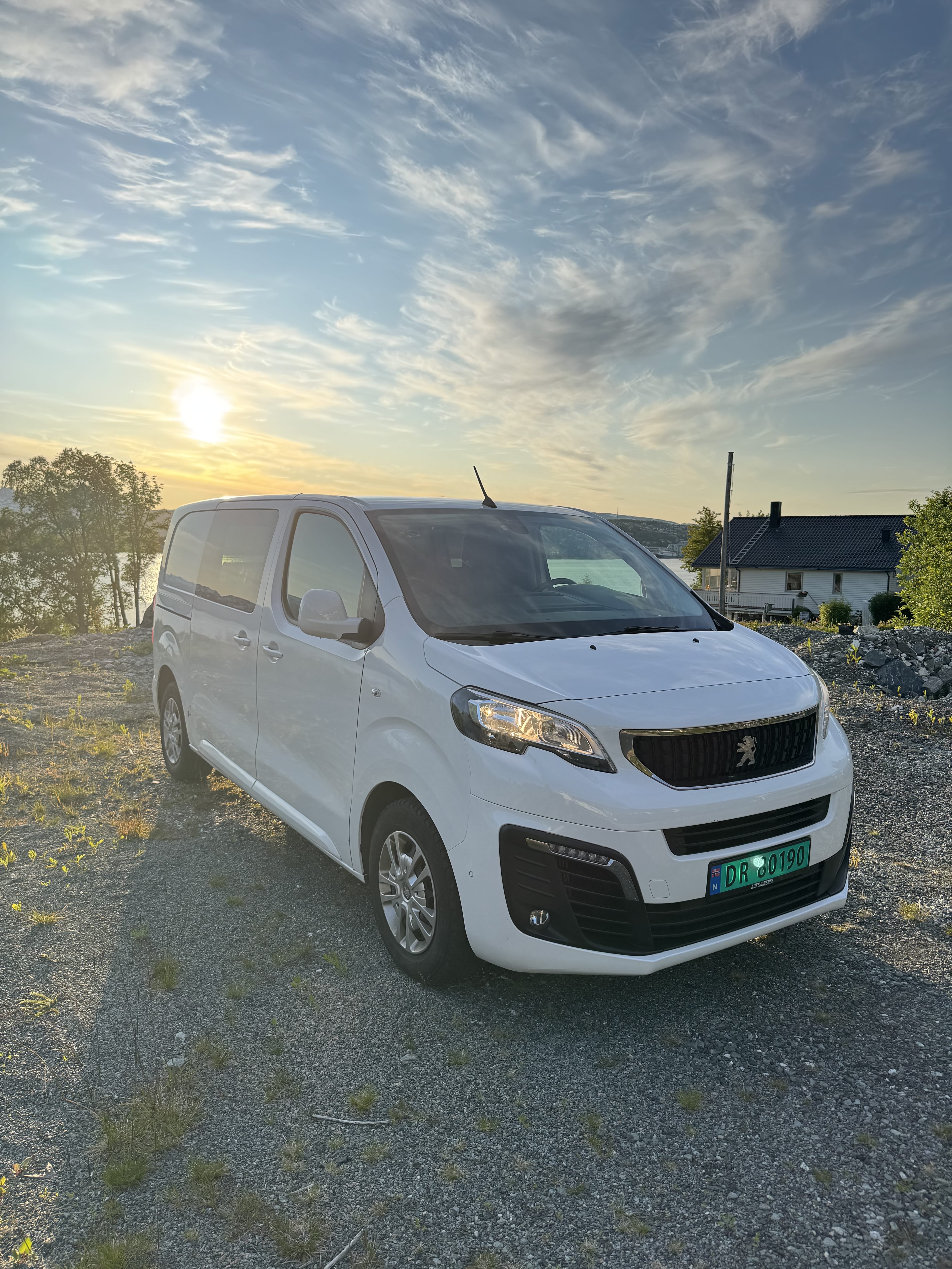 Peugeot Expert with Snow tires