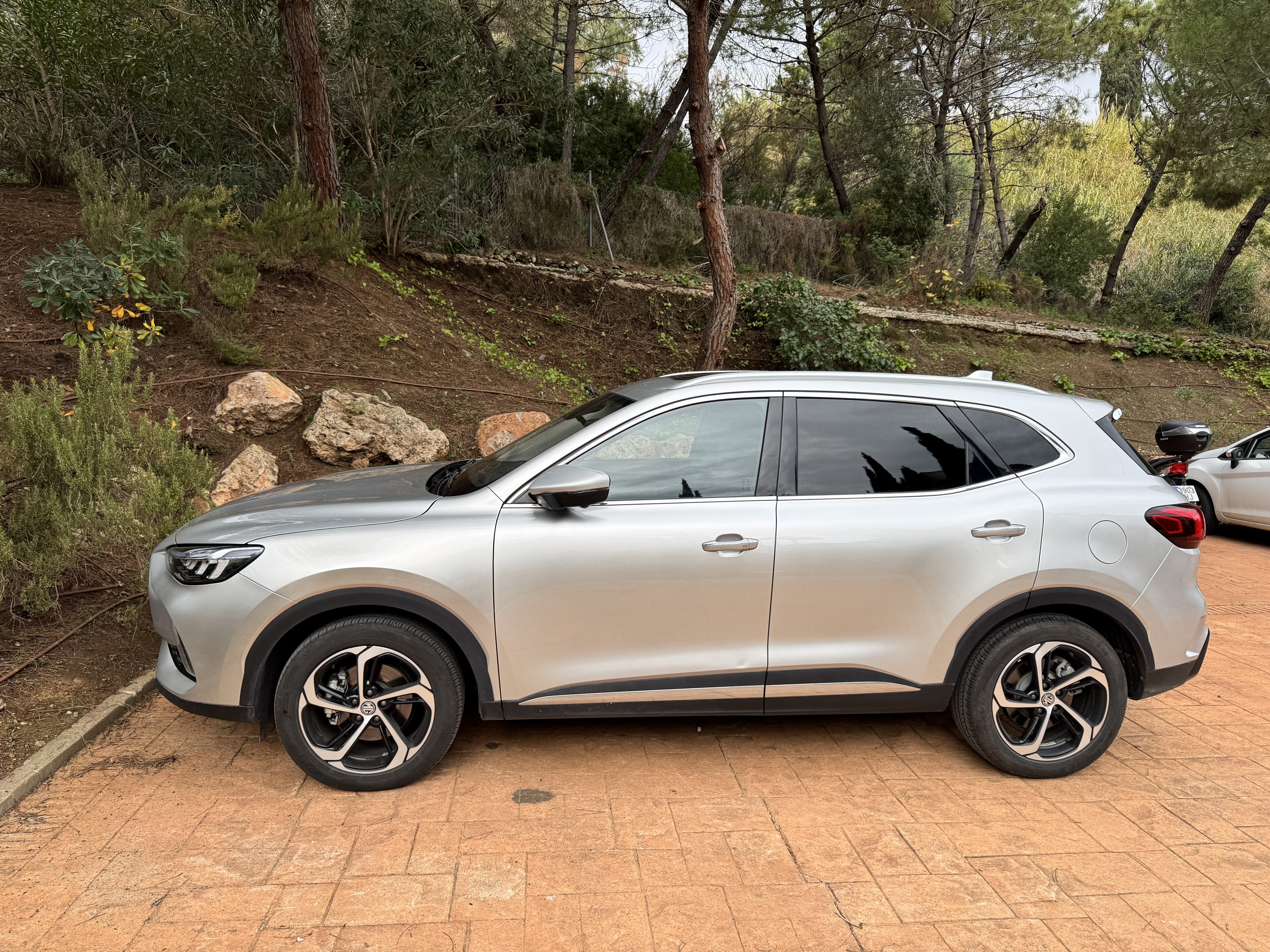 MG HS Exclusive, 2024, Gasolina 95, automatisk
