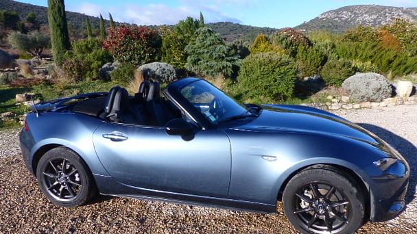 Mazda MX-5 Roadster avec Climatisation