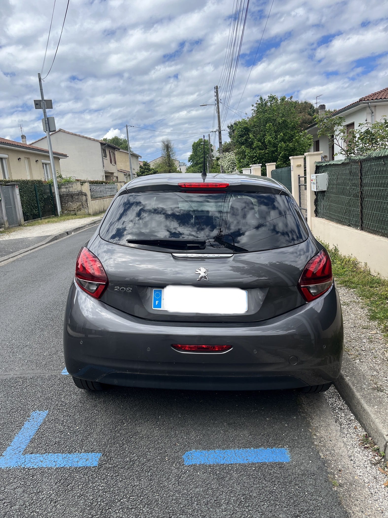 Peugeot 208 avec Quatre roues motrices