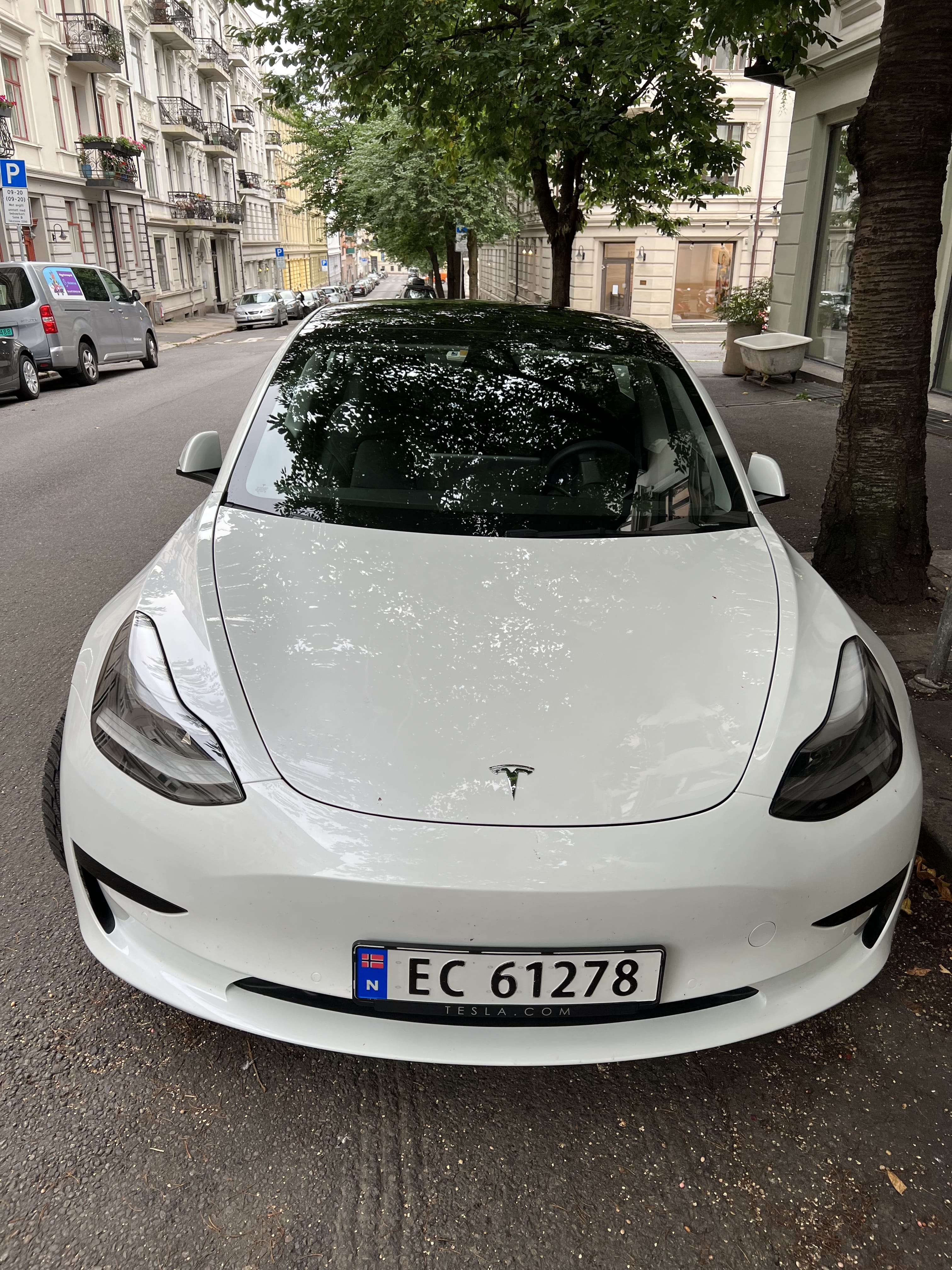Tesla Model 3 med Aircondition
