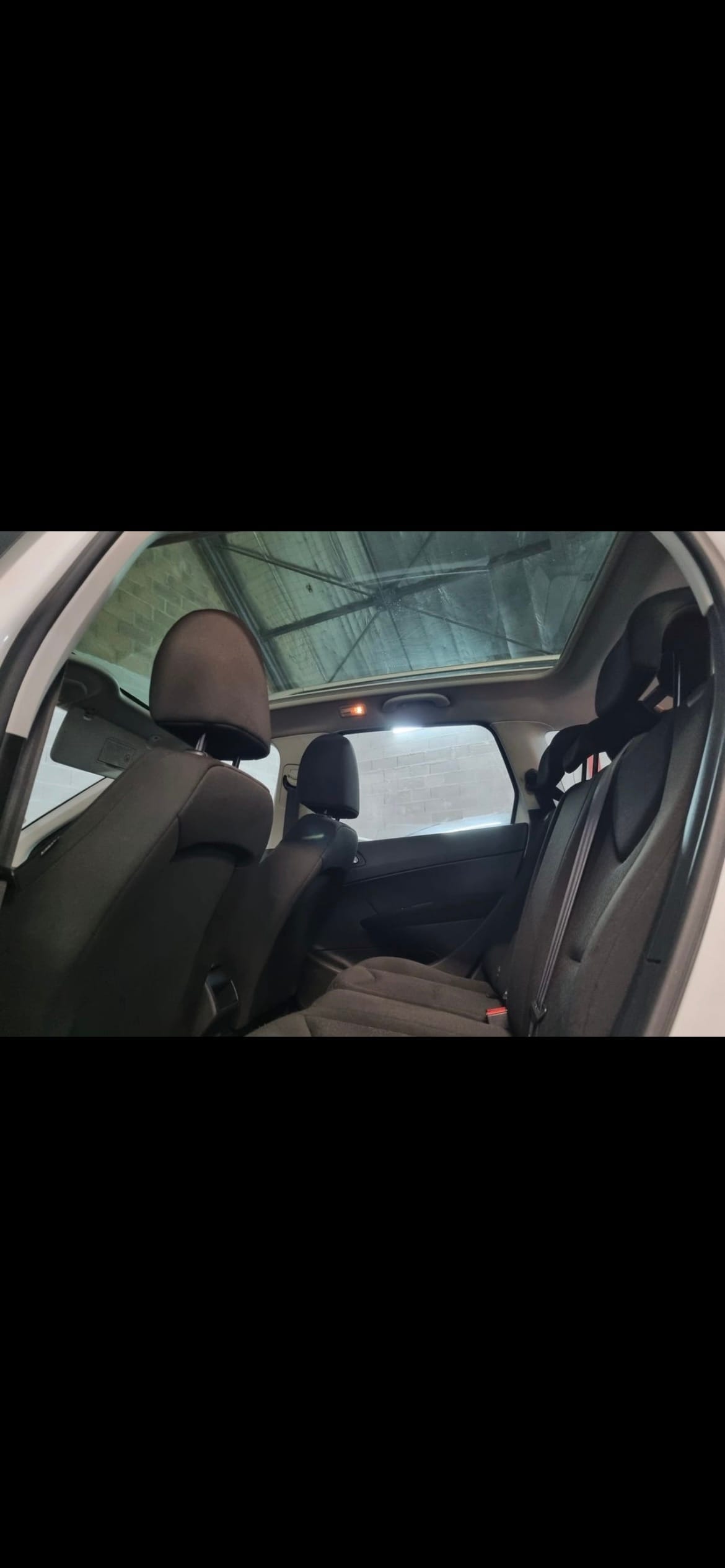 Peugeot 308 SW avec Siège bébé