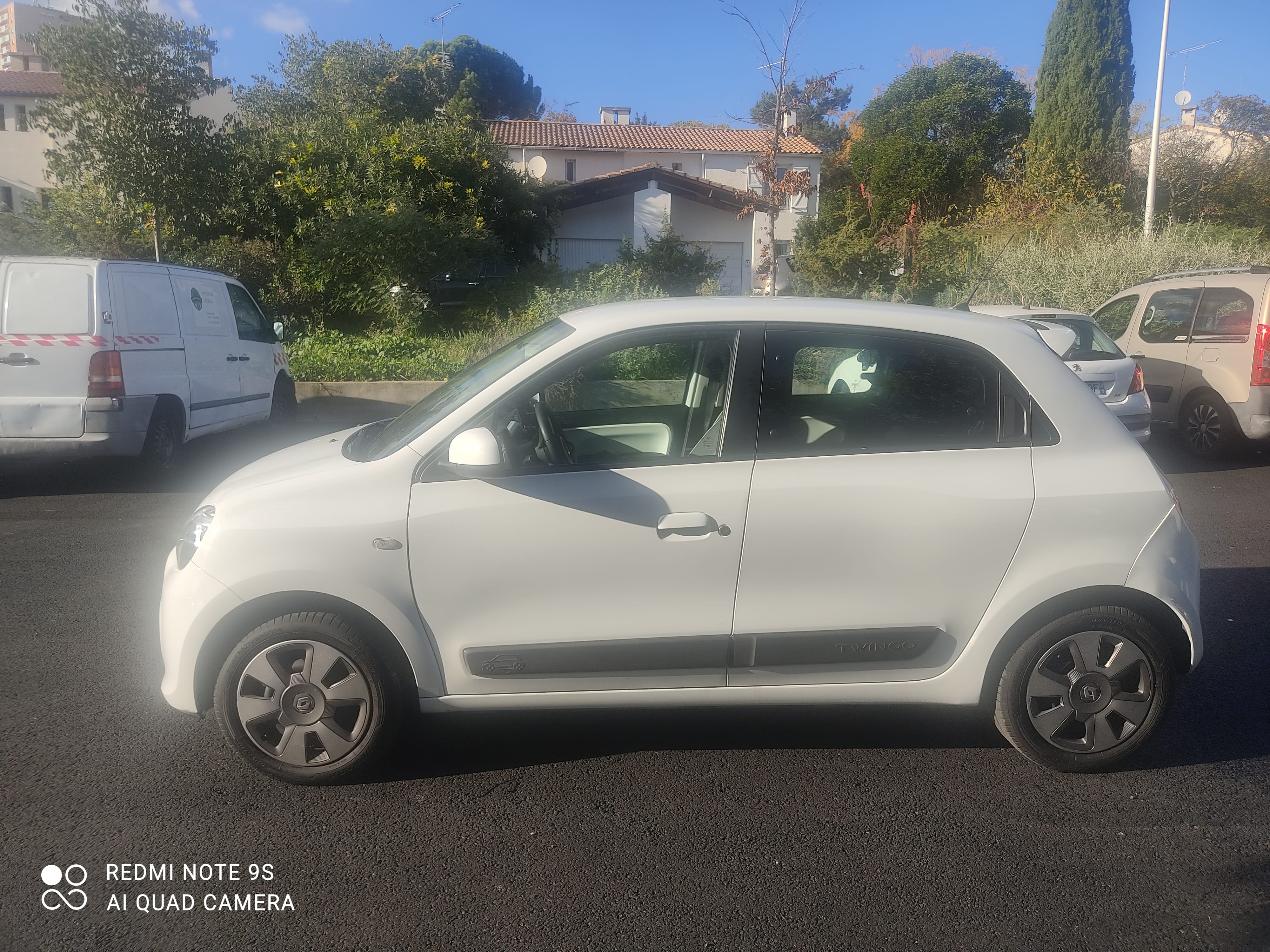 Renault Twingo III, 2016, Essence 98