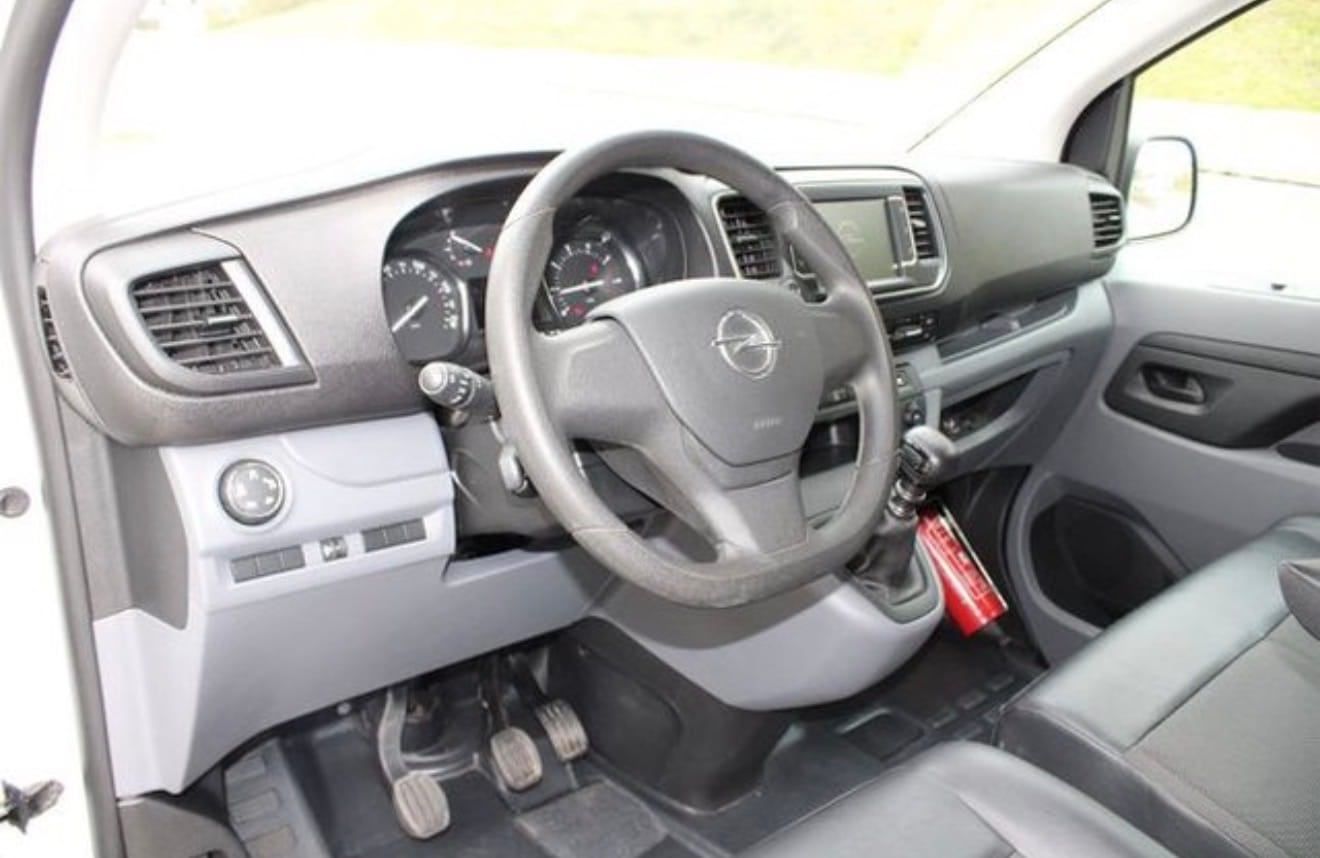 Opel Vivaro avec Régulateur de vitesse