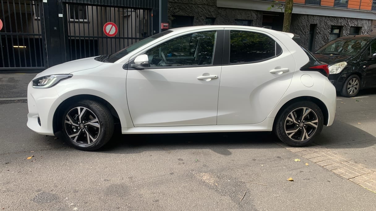 Toyota Yaris Hybride avec Climatisation