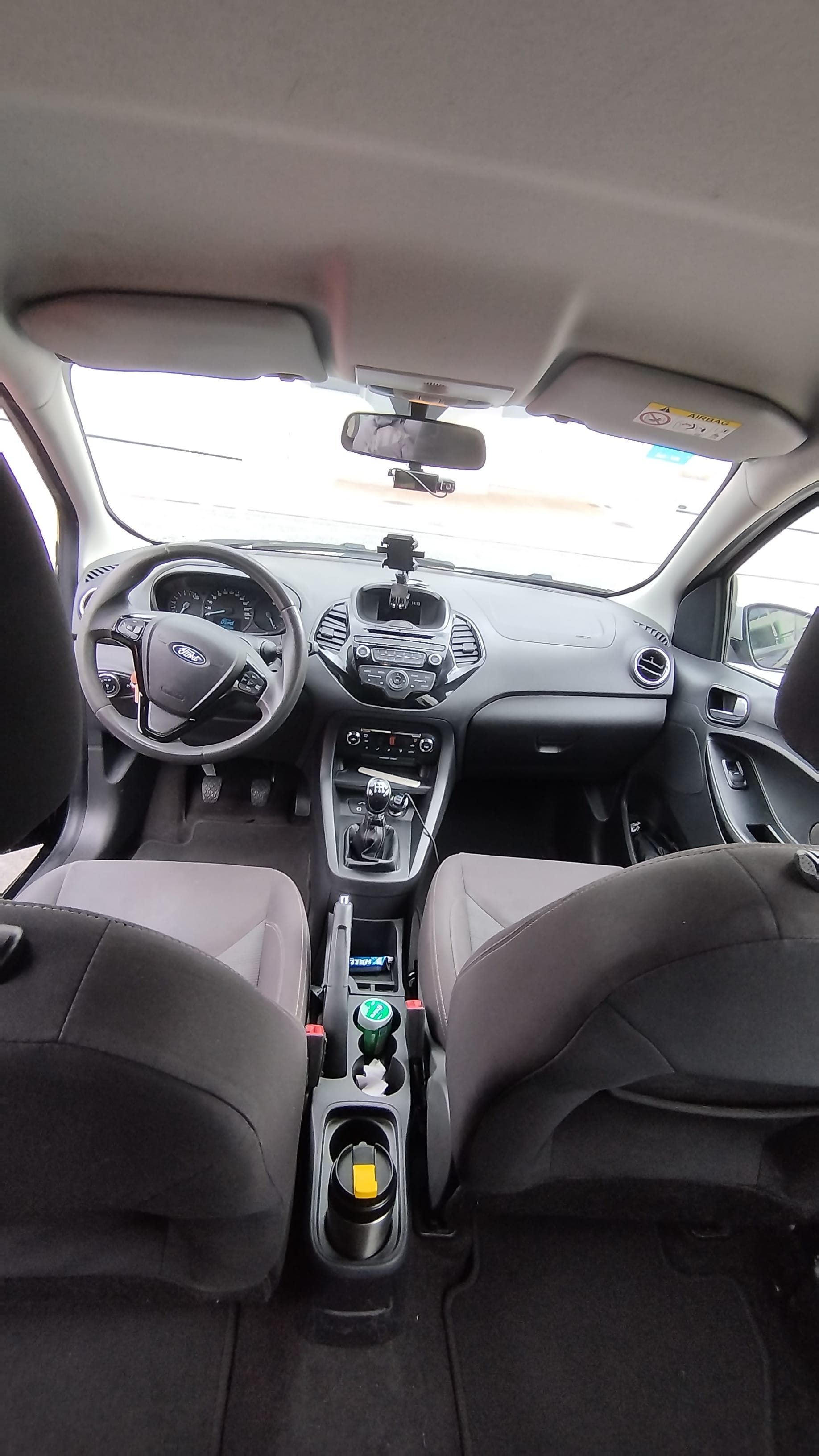 Ford KA+ con Aire acondicionado