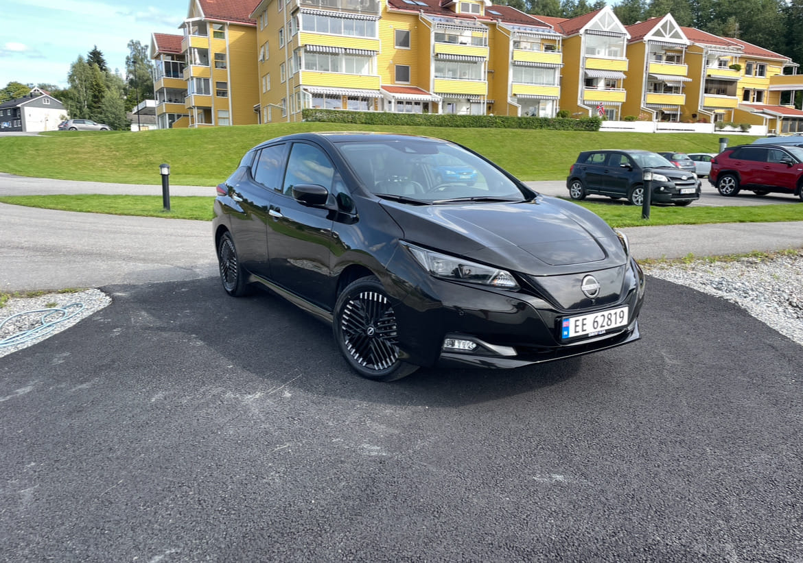 Nissan Leaf, 2022, Electric, automatic