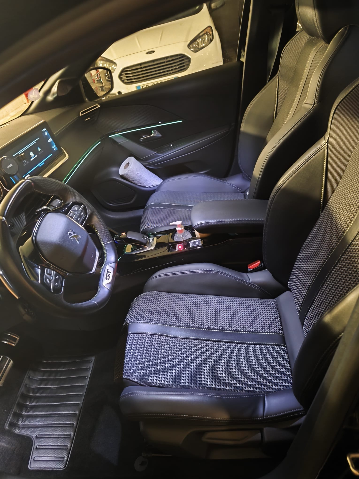Peugeot 208 GT Line avec Audio Bluetooth