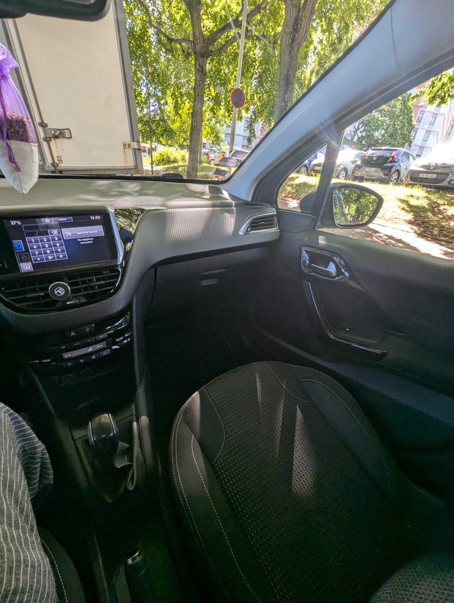 Peugeot 208 avec GPS