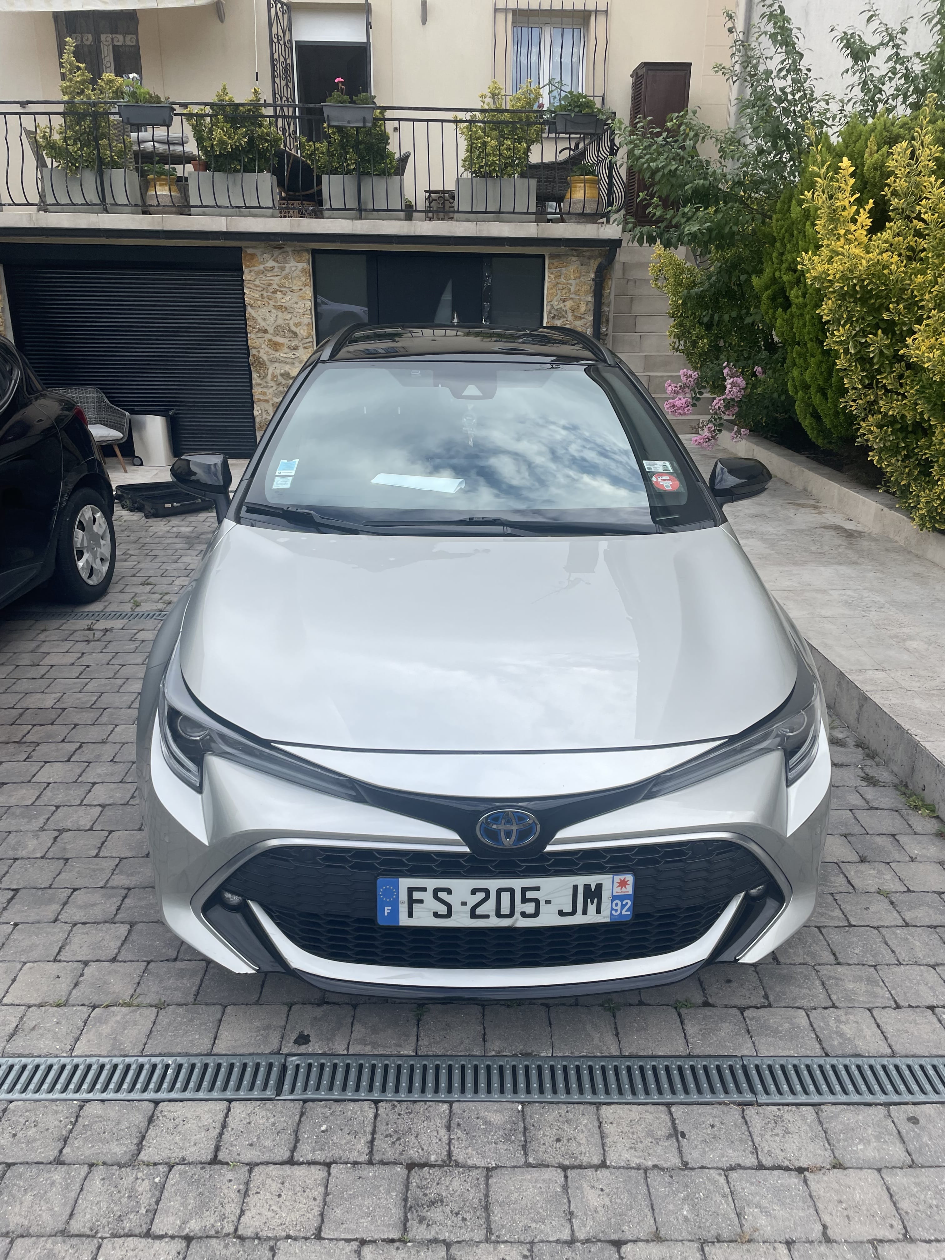 Toyota Corolla Break Hybride avec Climatisation
