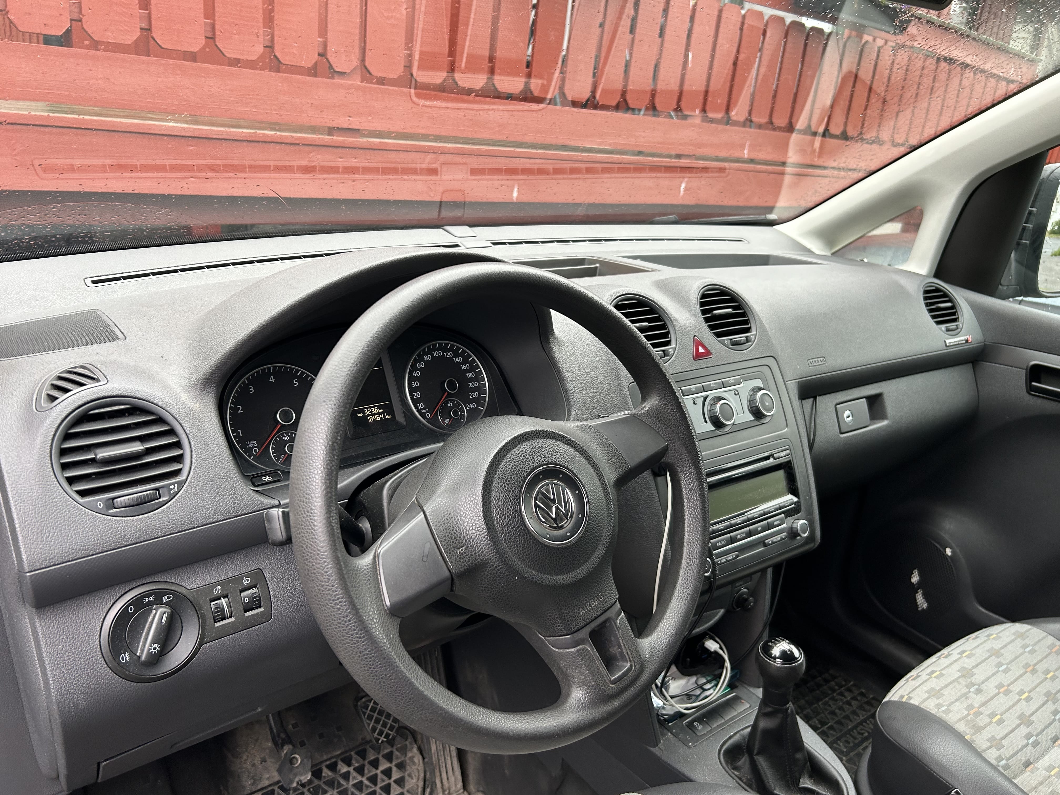 Volkswagen Caddy med Sykkelstativ