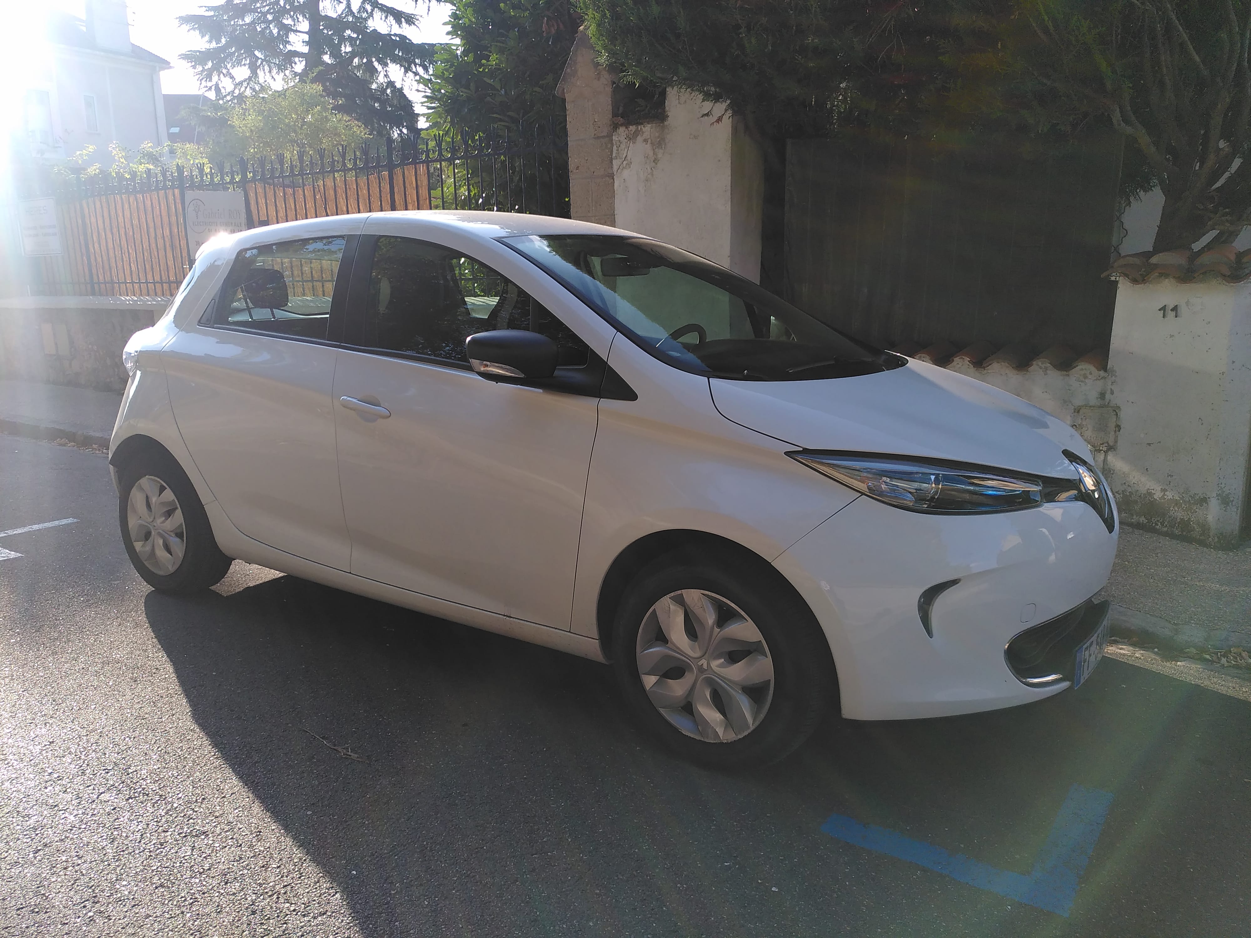 Renault ZOE 300 km d'autonomie électrique CITY R90 avec Climatisation