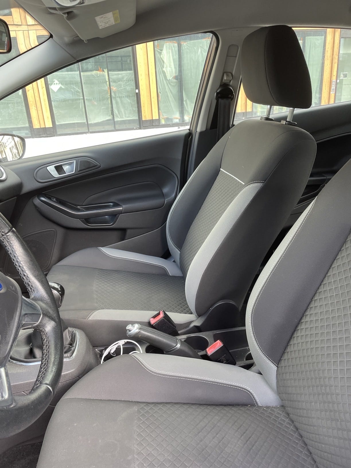 Ford Fiesta avec Entrée audio / iPod