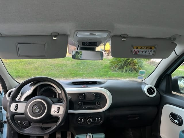Renault Twingo III 1.0 SCE 70 CV INTENS CLIM avec Entrée audio / iPod