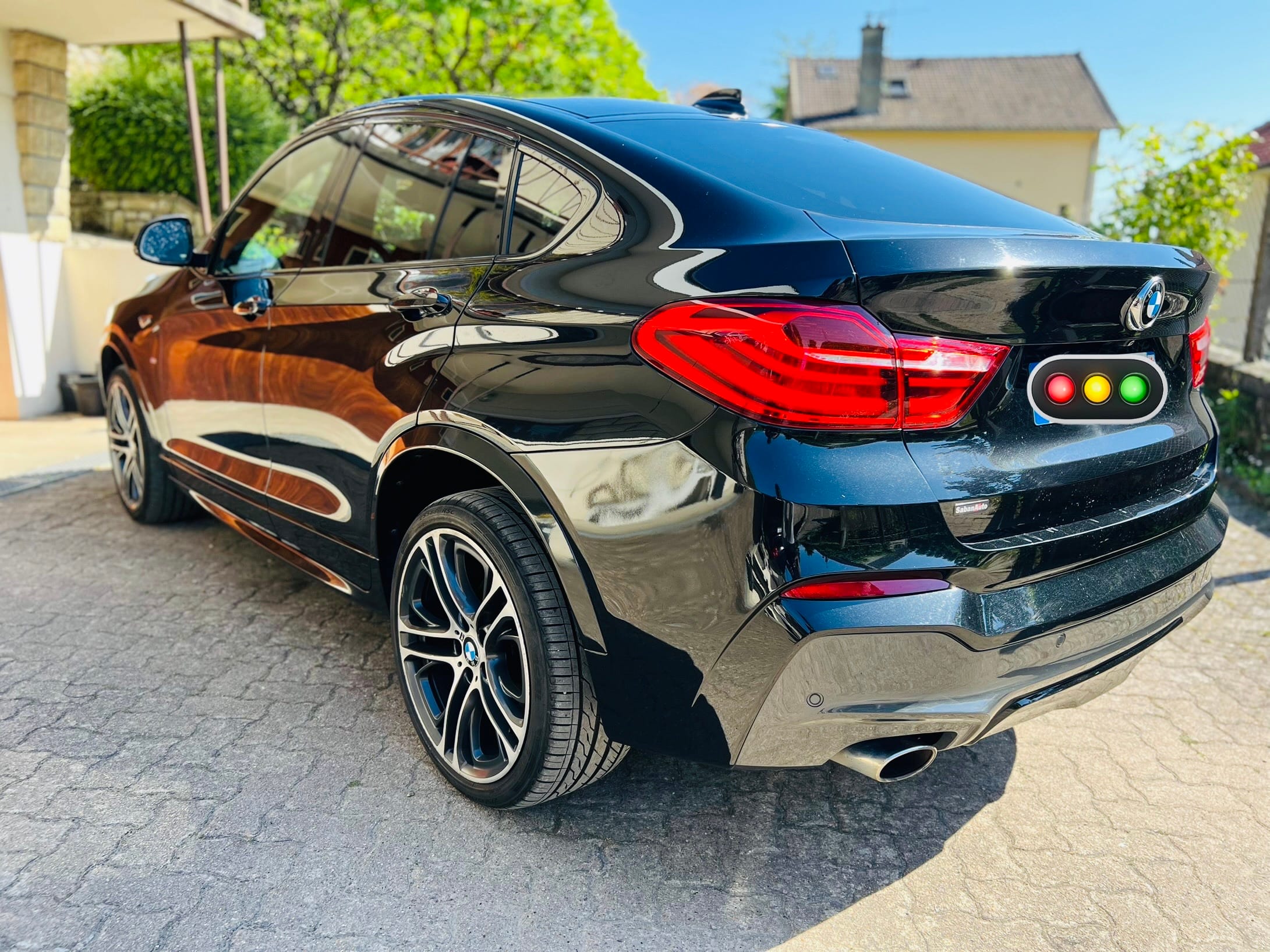 BMW X4 xDrive20d avec GPS