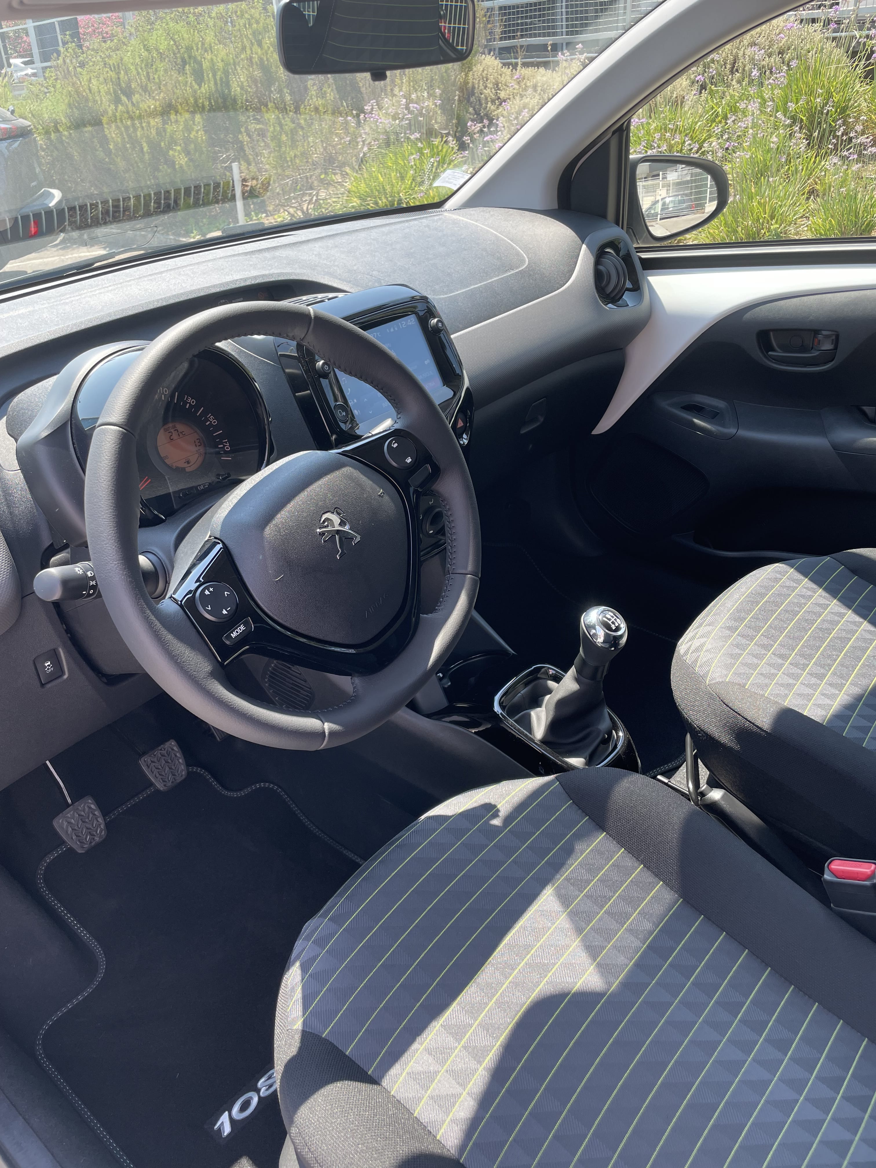Peugeot 108 Cabriolet avec Audio Bluetooth