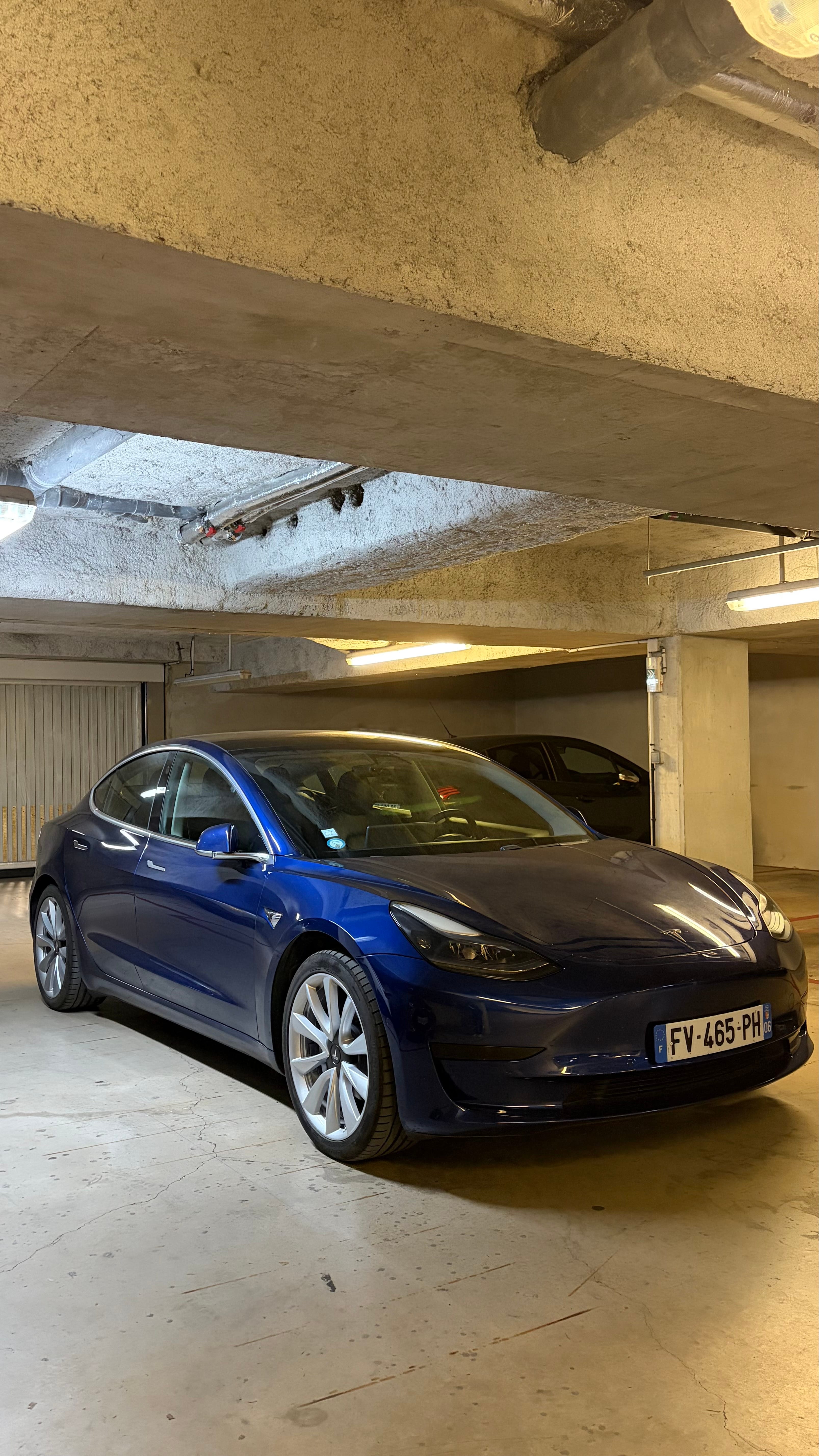 Tesla Model 3 avec Régulateur de vitesse