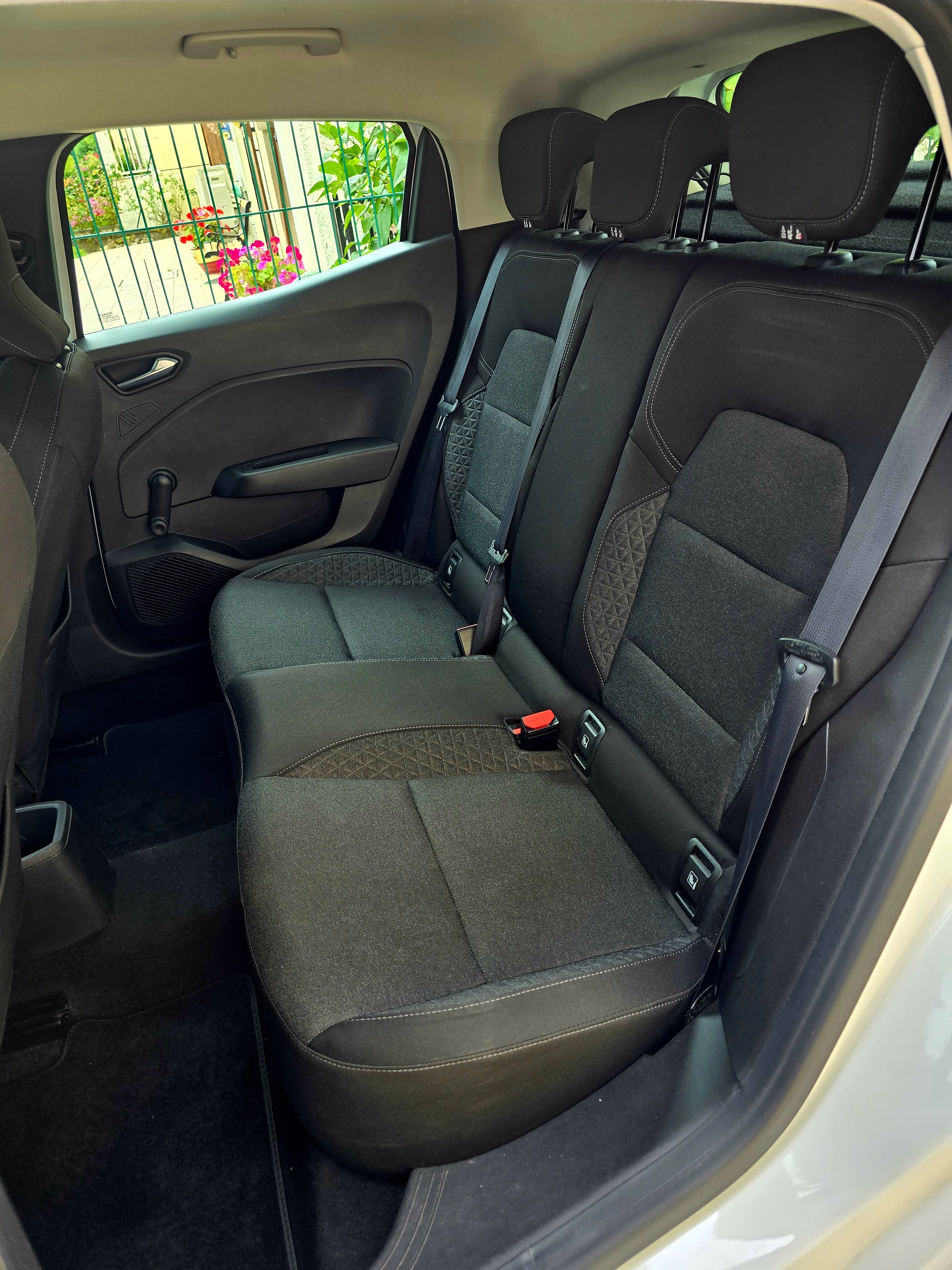 Renault Clio 5 avec Siège bébé