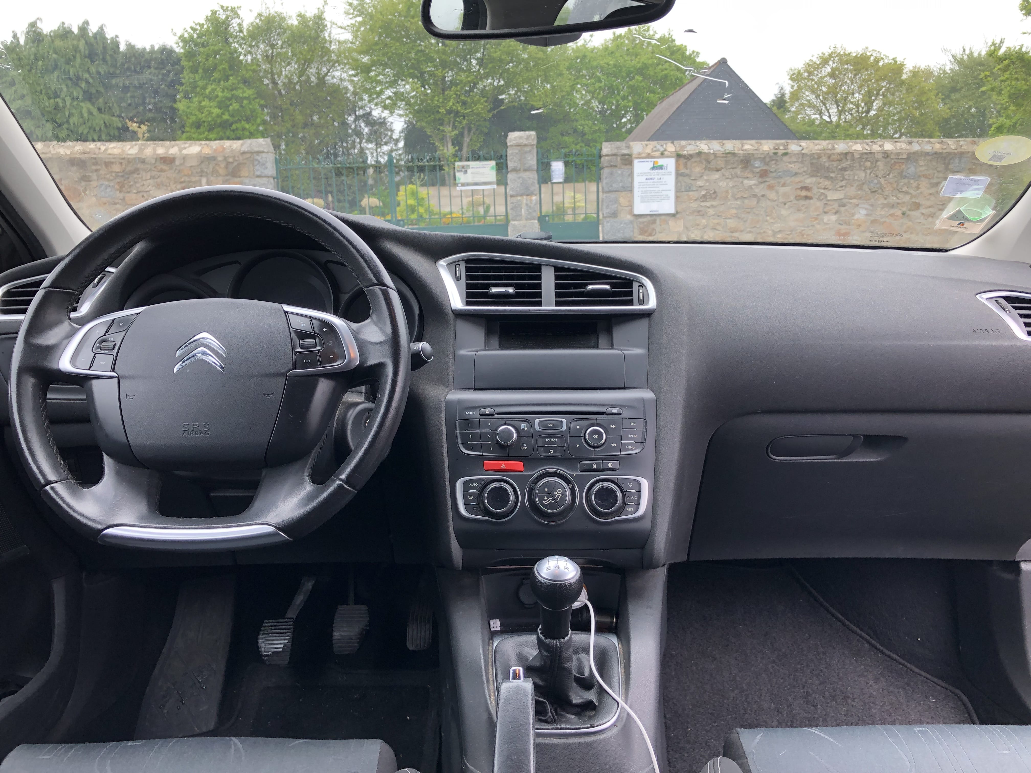 Citroen C4 avec Entrée audio / iPod