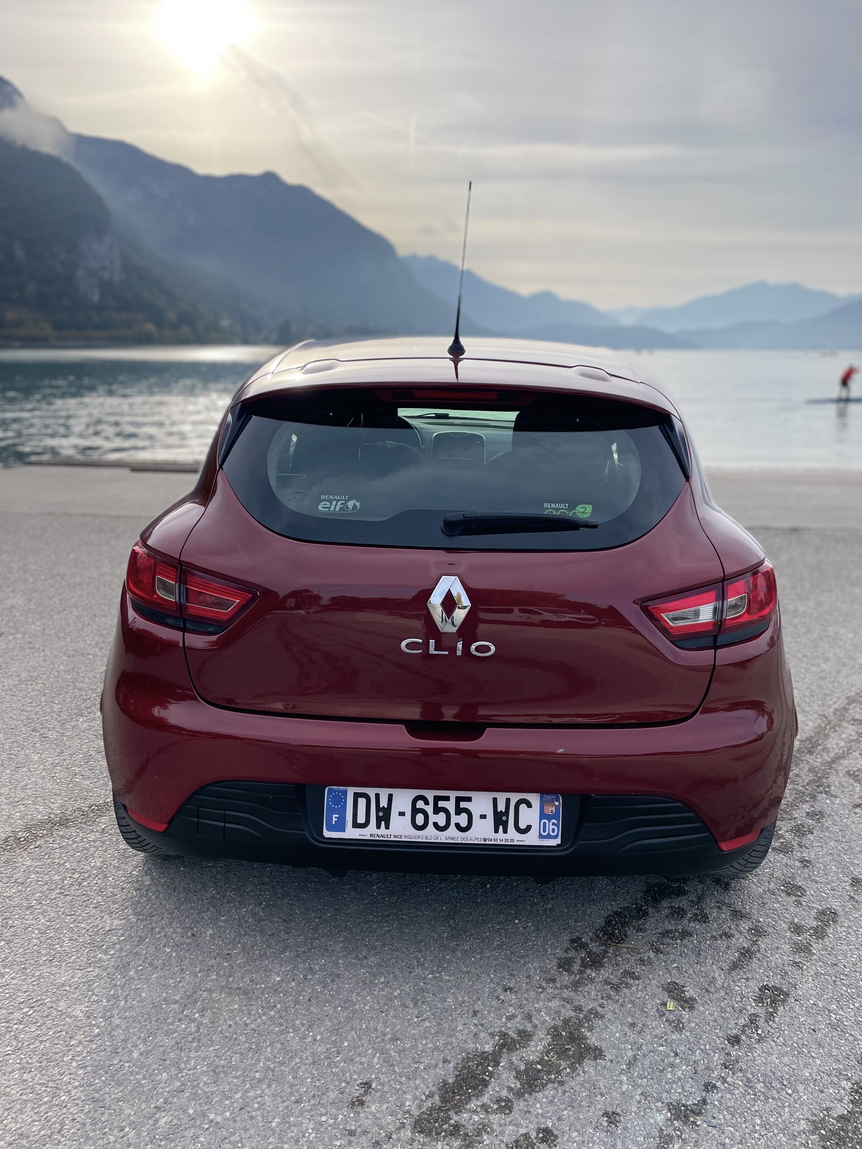 Renault Clio avec Siège bébé