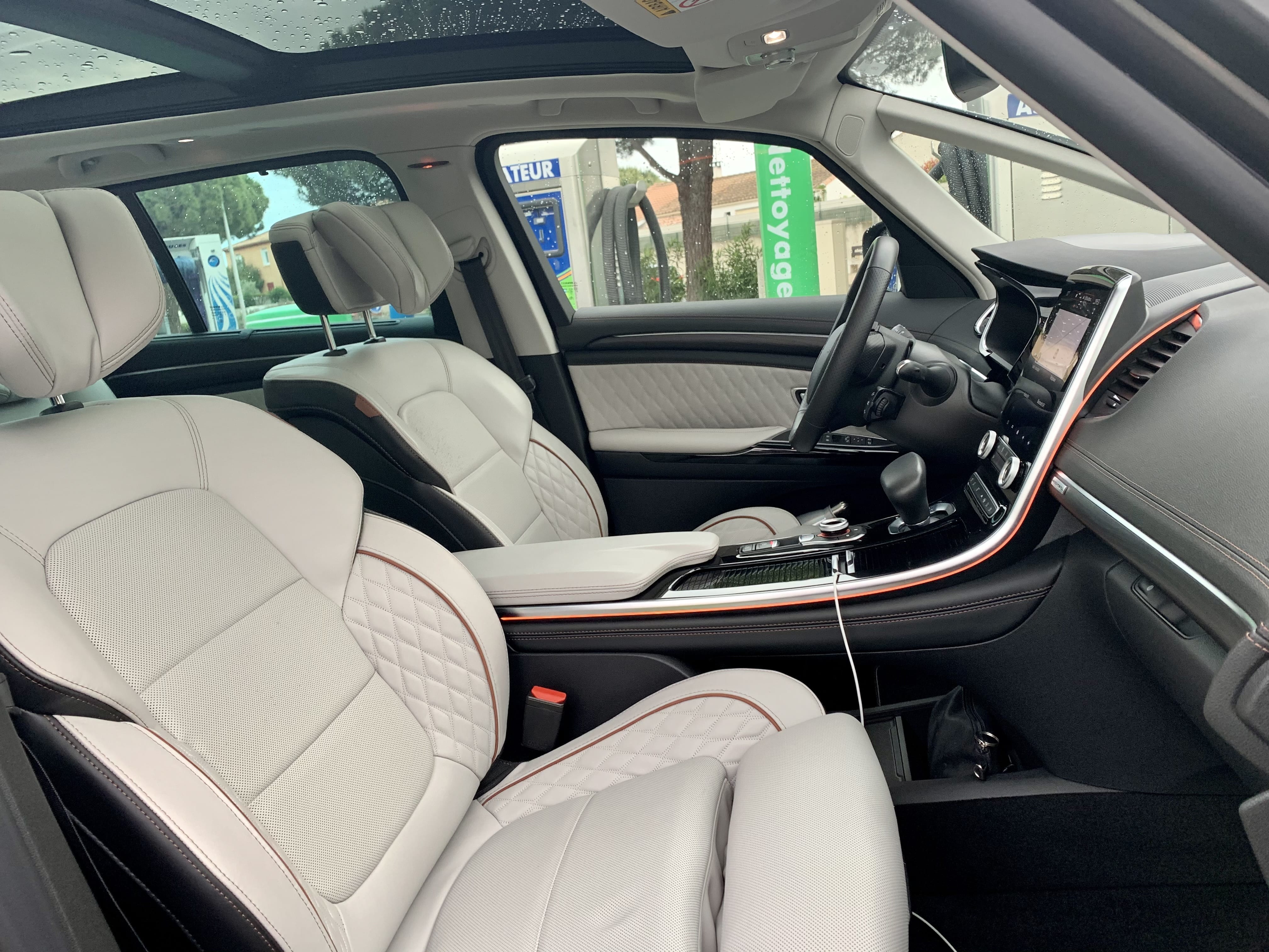 Renault Espace 2L 200cv finition initiale Paris avec Audio Bluetooth